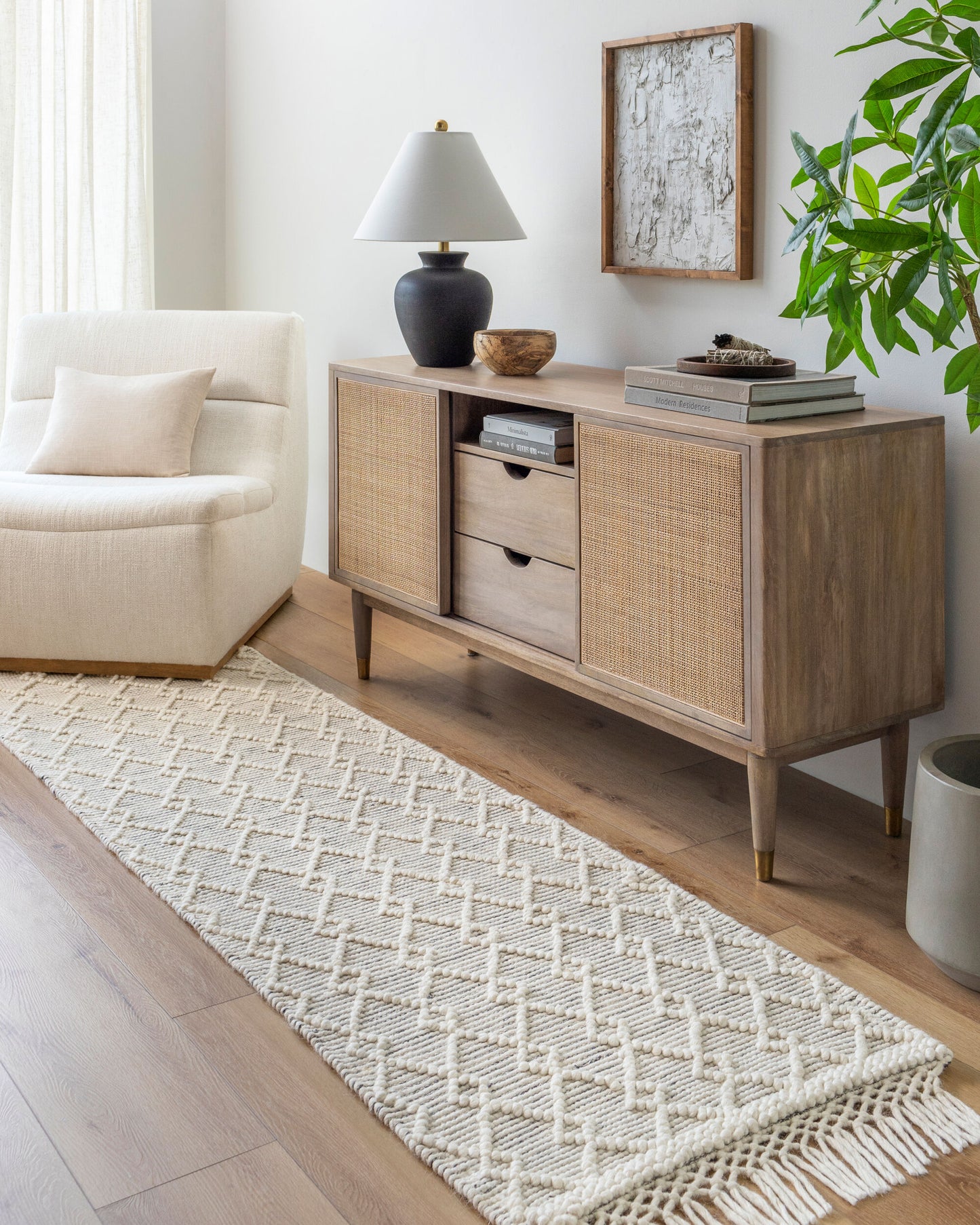 Hemingway HMG-2304 3ft Round Handmade Accent Rug