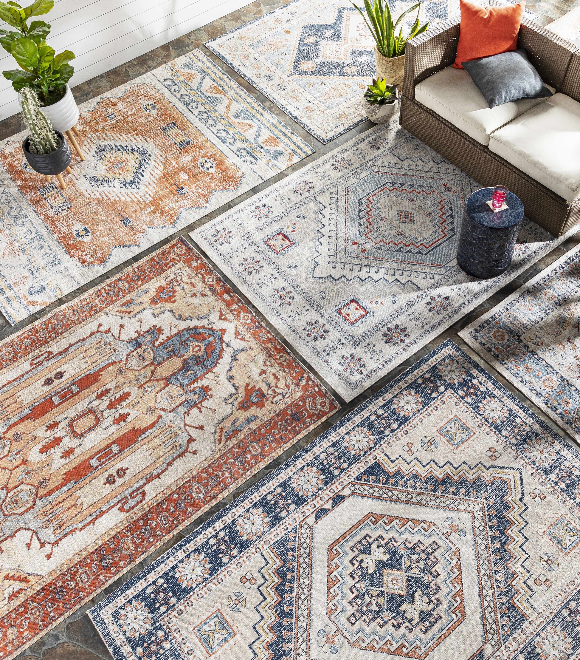 Huntington Beach HTB-2301 Machine Woven Rug