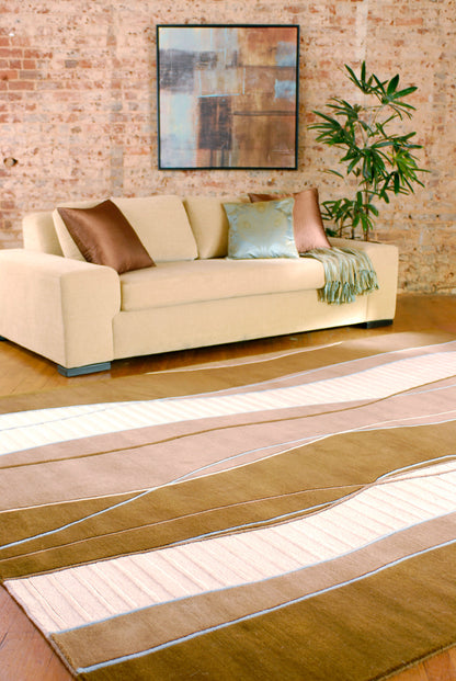 Mugal IN-8072 2' x 3' Handmade Wool Accent Rug