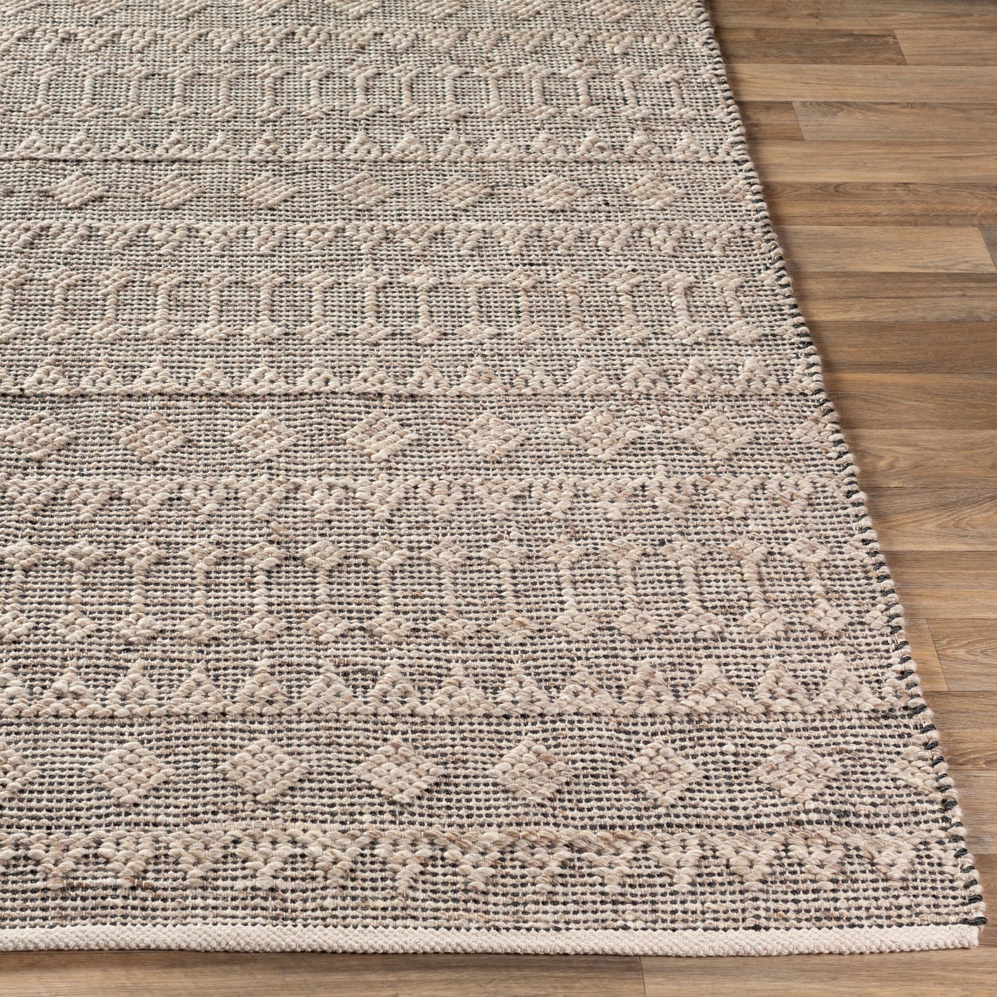 Ingrid ING-2005 2' x 3' Handmade Accent Rug
