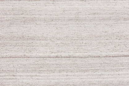 Irvine IRV-2300 2' x 3' Handmade Faux Silk Accent Rug
