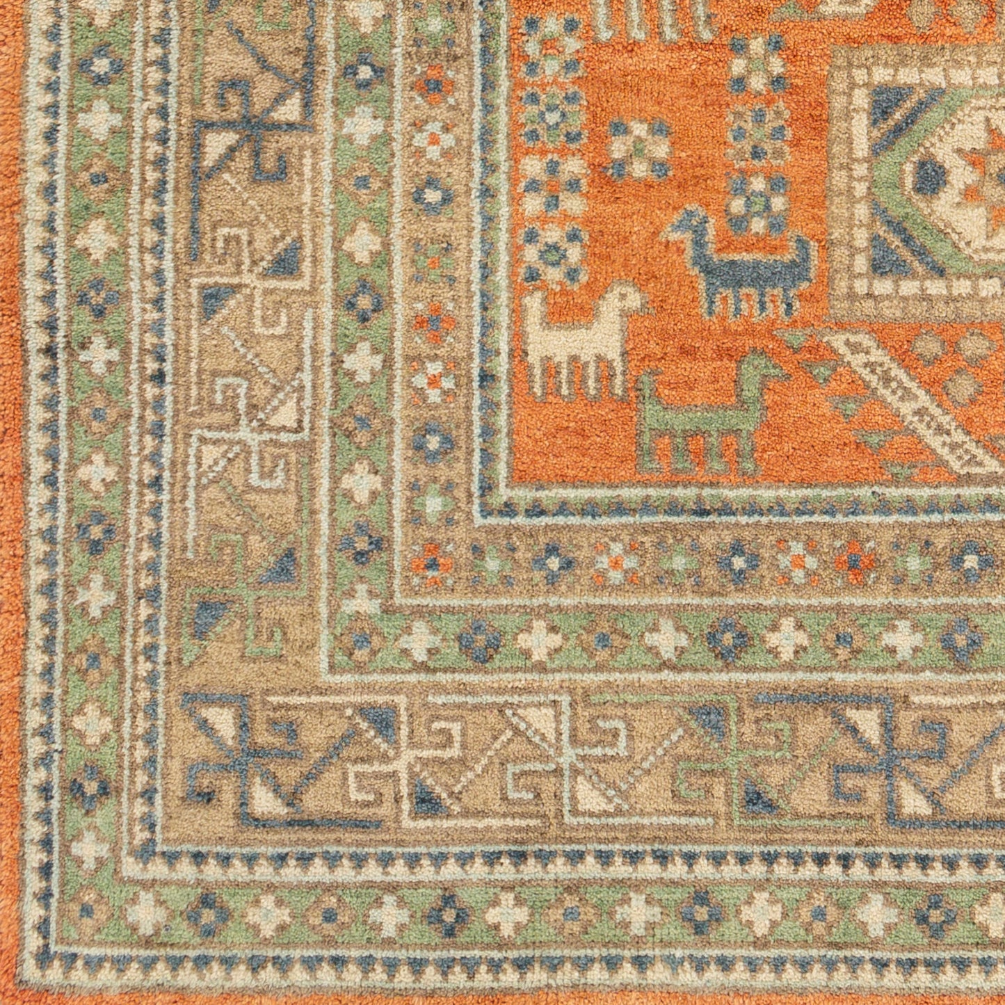 Isparta ISP-1001 2' x 3' Handmade Wool Accent Rug