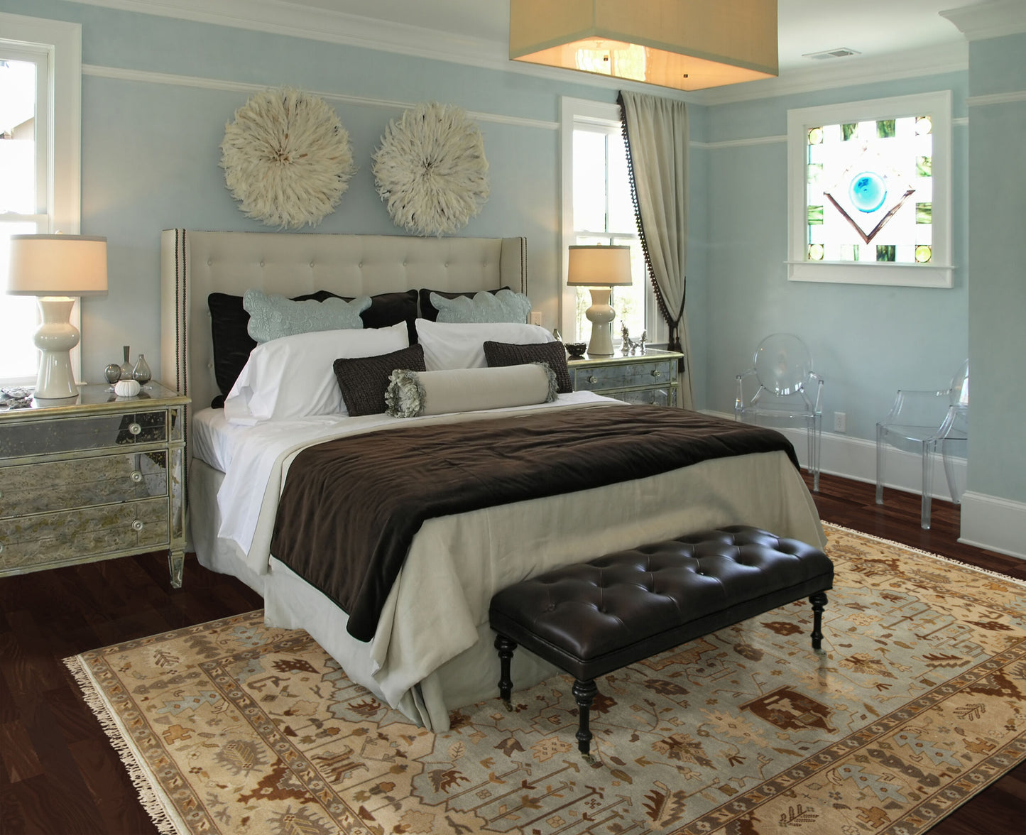 Adana IT-1013 2' x 3' Handmade Wool Accent Rug