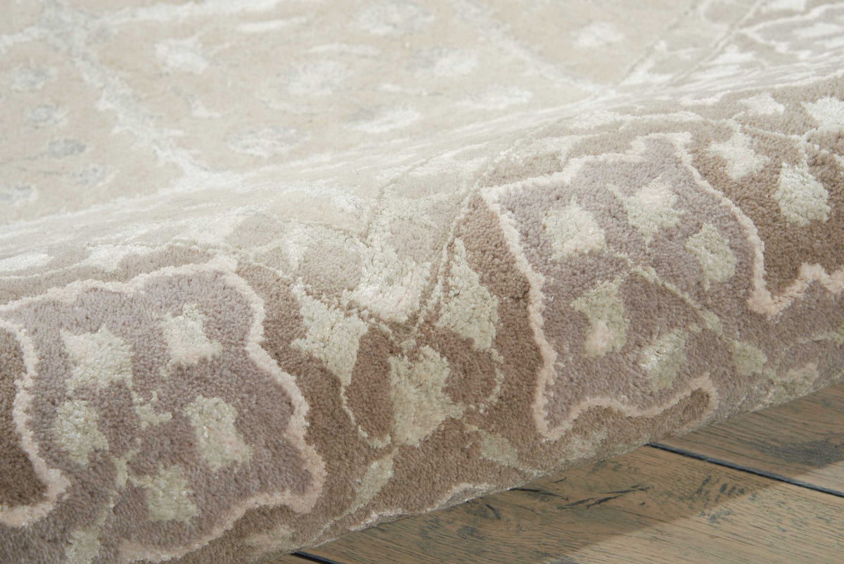 Symphony SYM02 Sand Tufted Rug