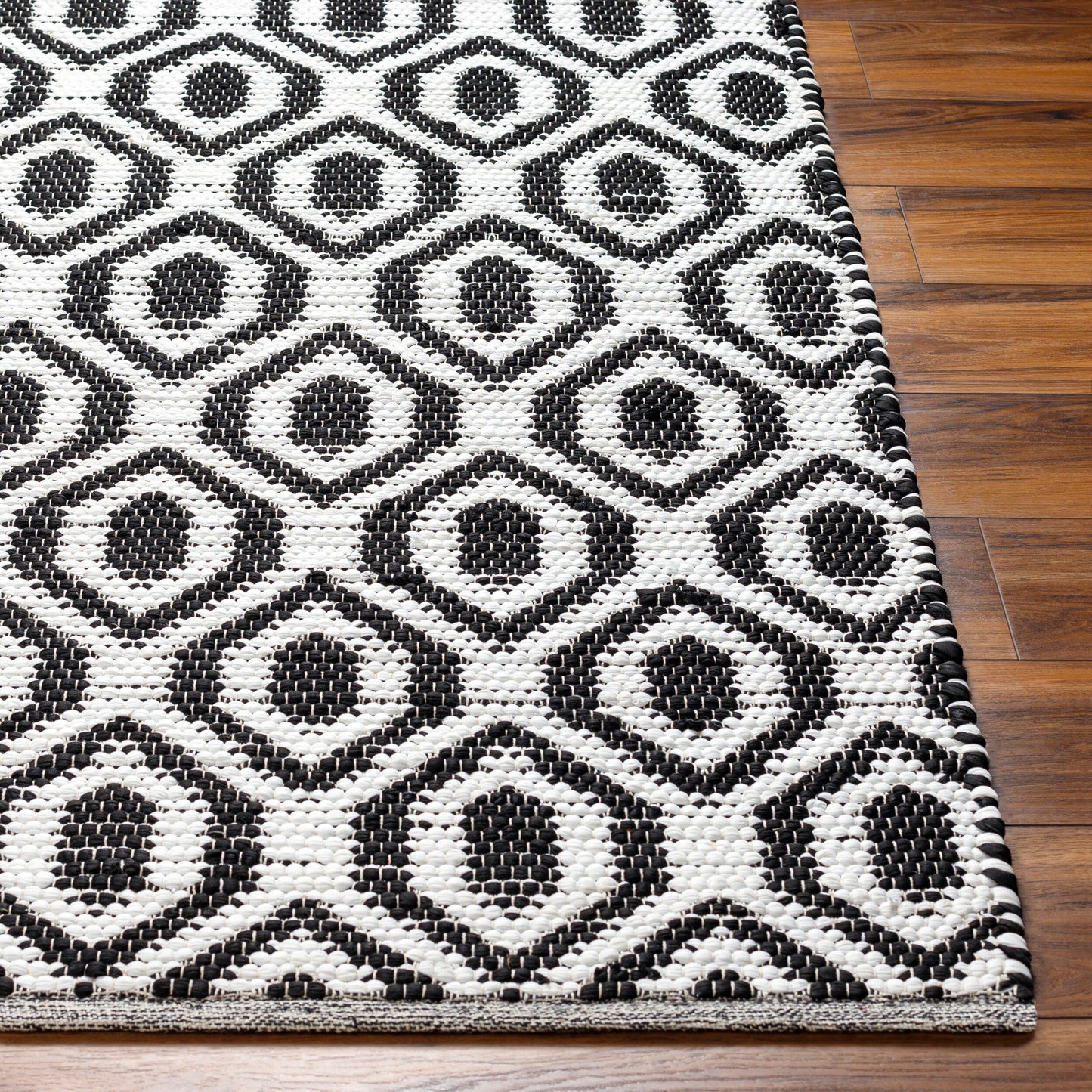 Jean JEA-2307 2' x 3' Handmade Accent Rug