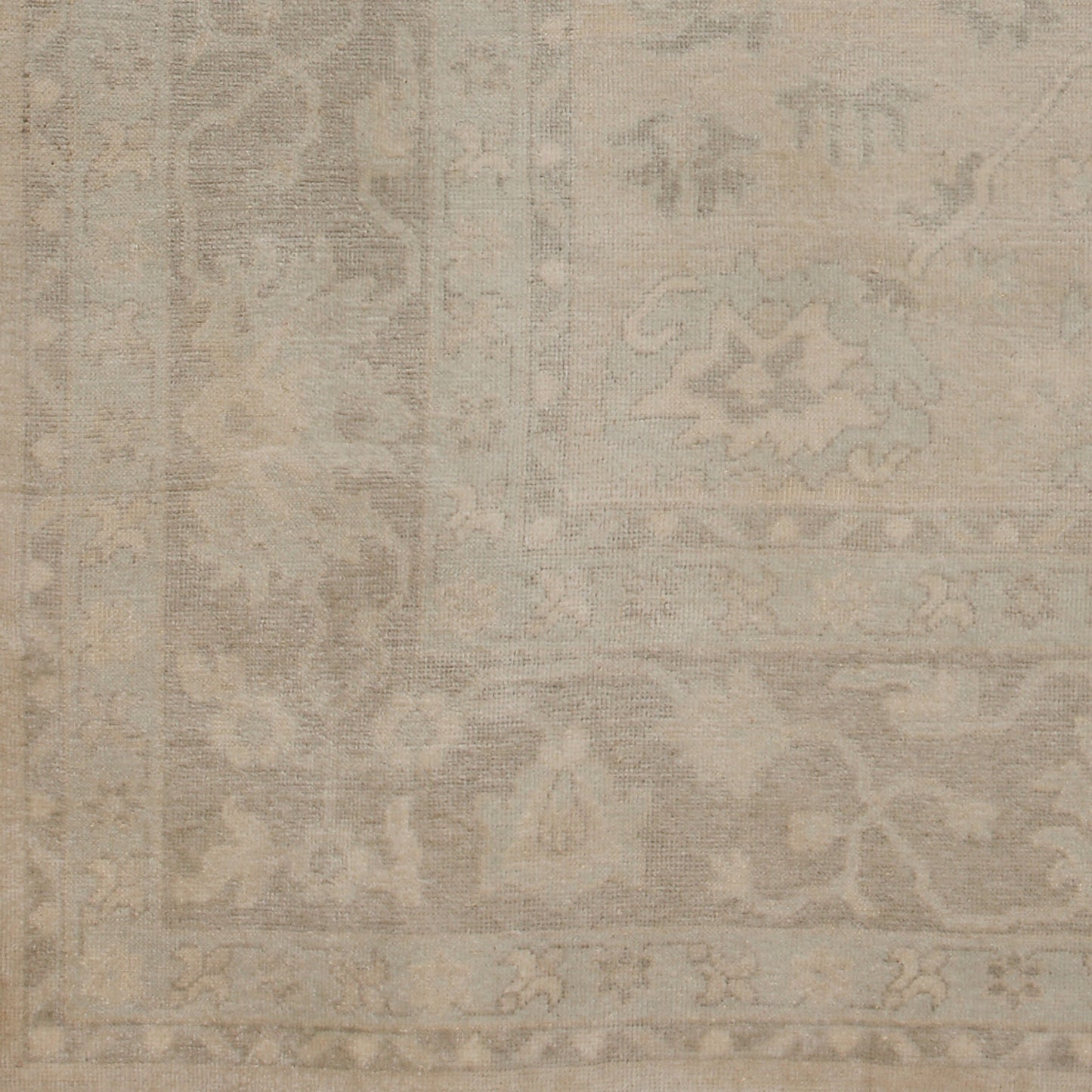 Lara LAR-7702 Hand Knotted Rug