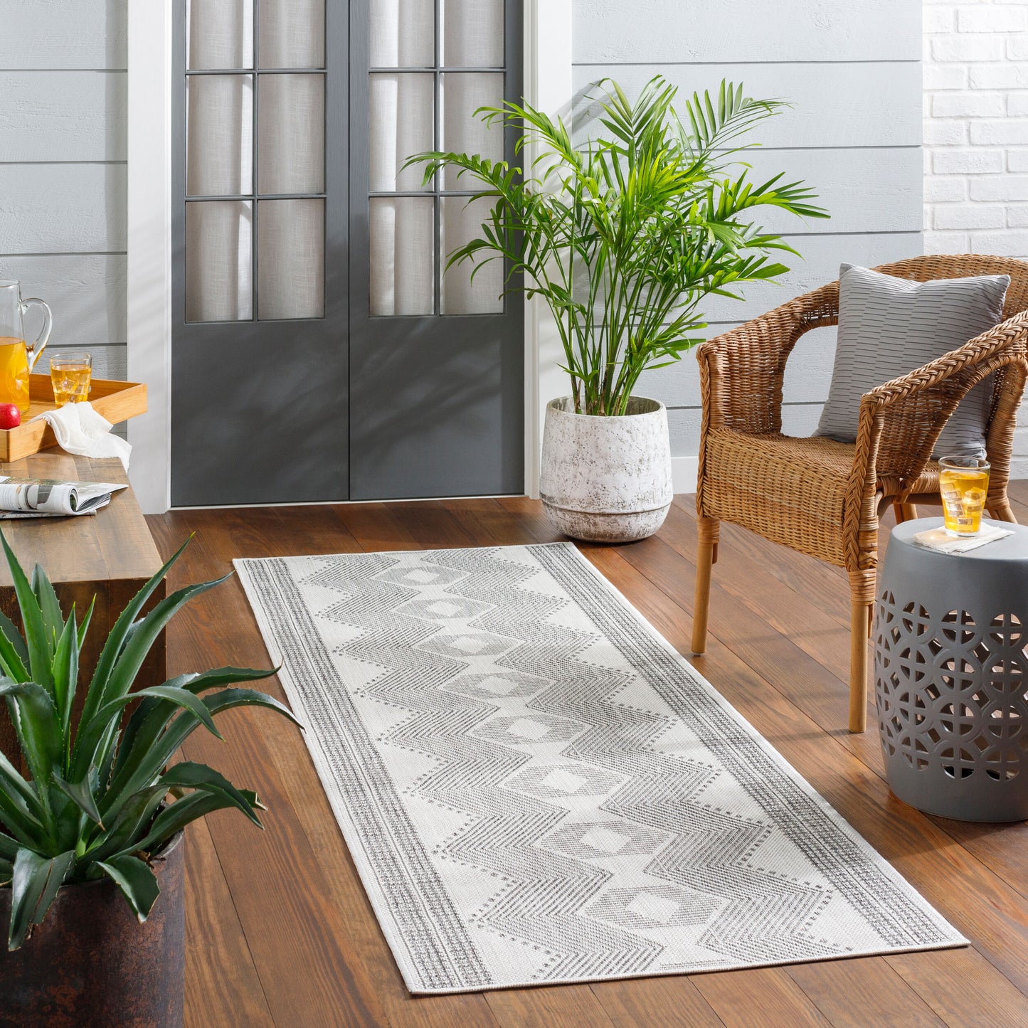 Long Beach LBH-2347 7ft Runner Machine Woven Indoor/Outdoor Runner Rug