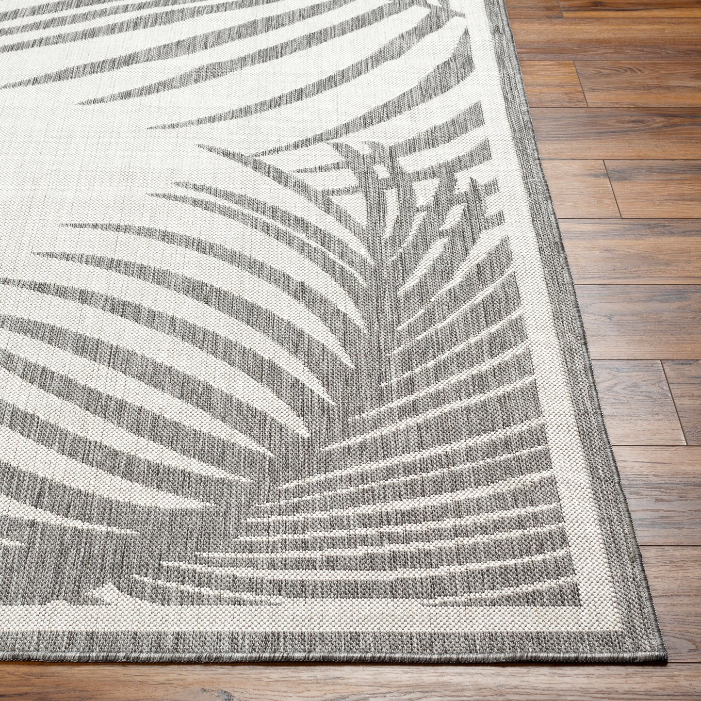 Long Beach LBH-2352 5' x 7' Machine Woven Indoor/Outdoor Area Rug