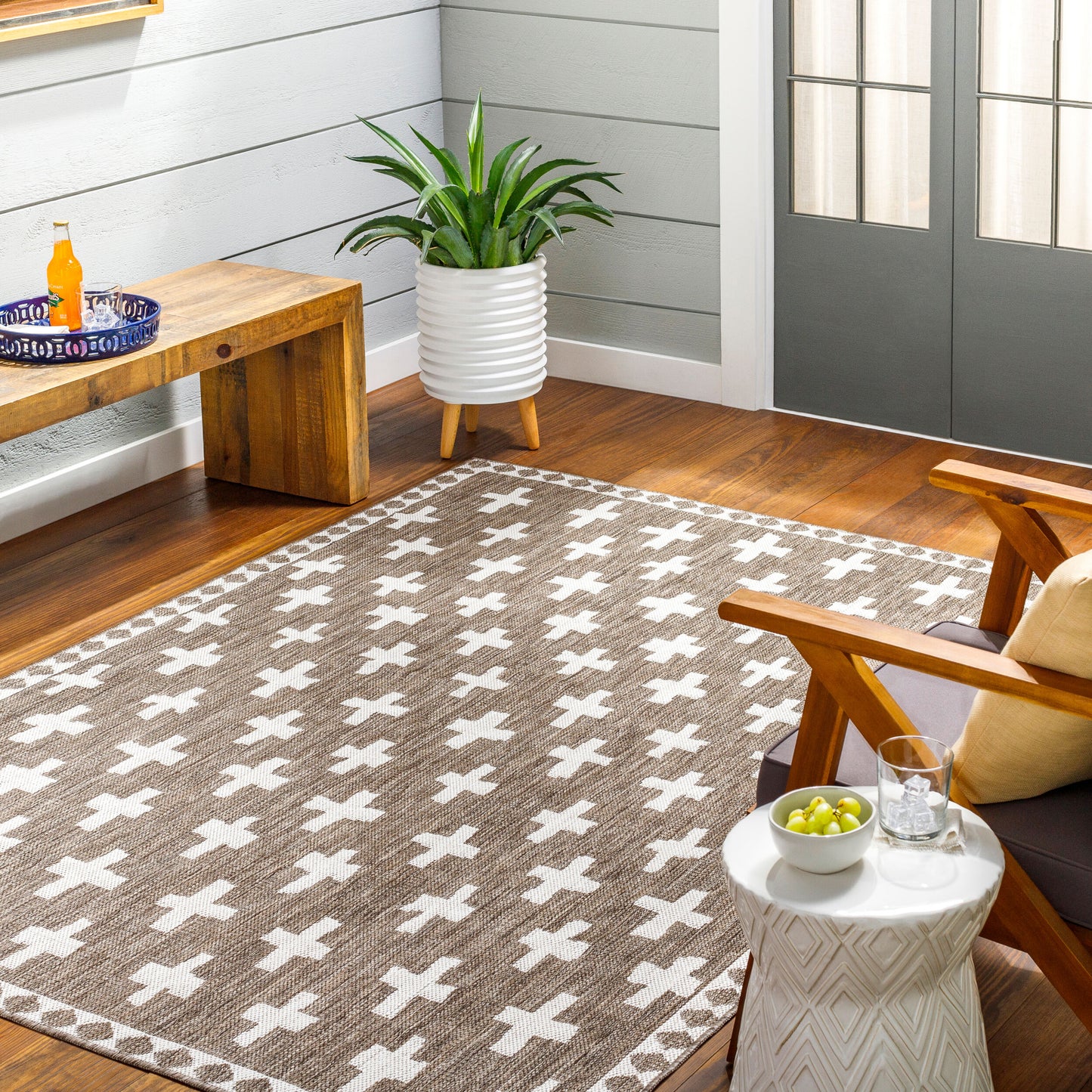 Long Beach LBH-2358 5' x 7' Machine Woven Indoor/Outdoor Area Rug
