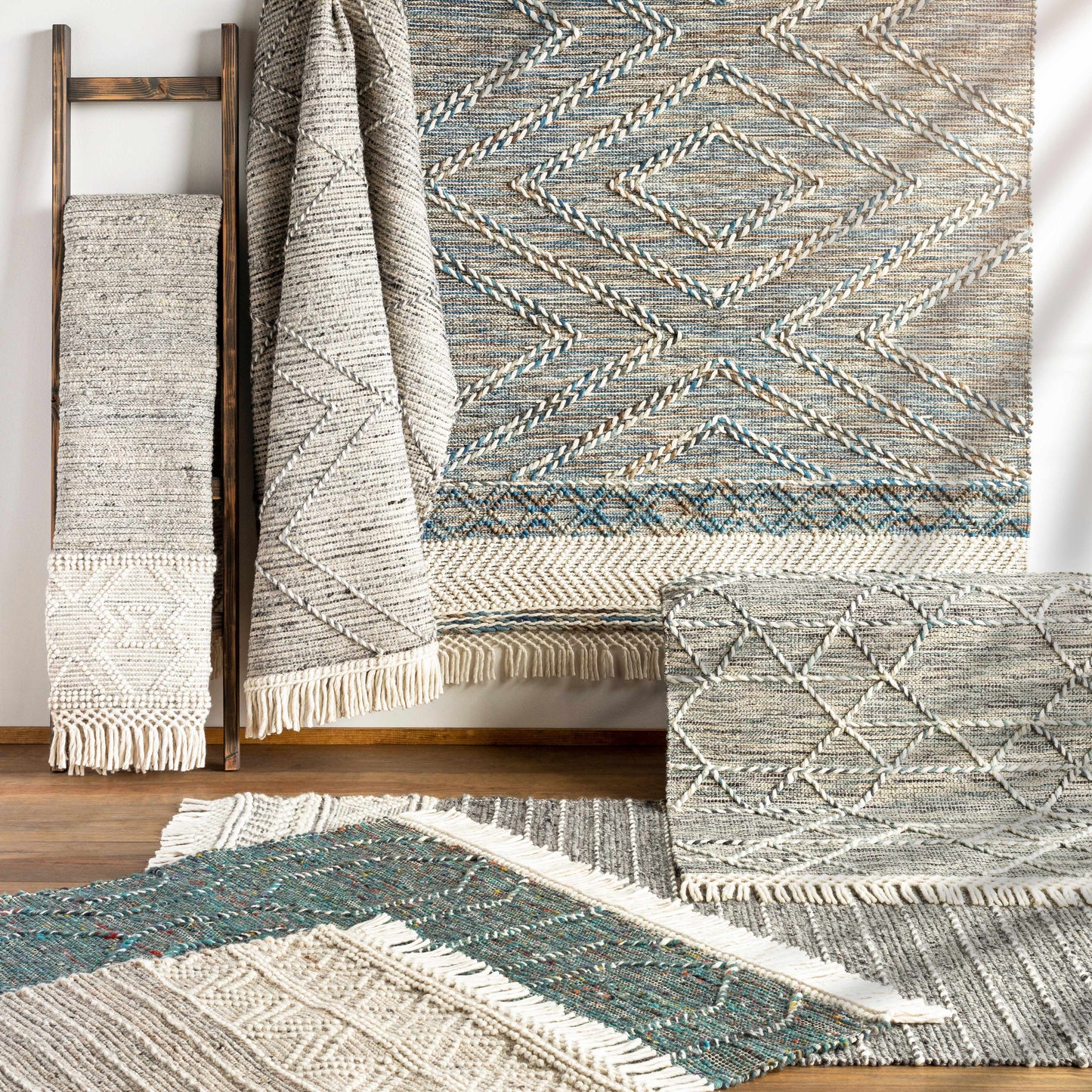 Lucia LCI-2306 Hand Woven Rug