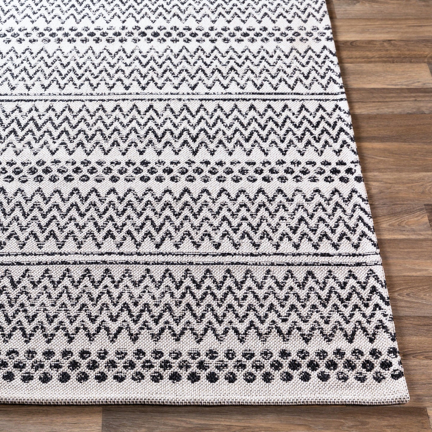 La Casa LCS-2304 6' x 9' Machine Woven Washable Area Rug