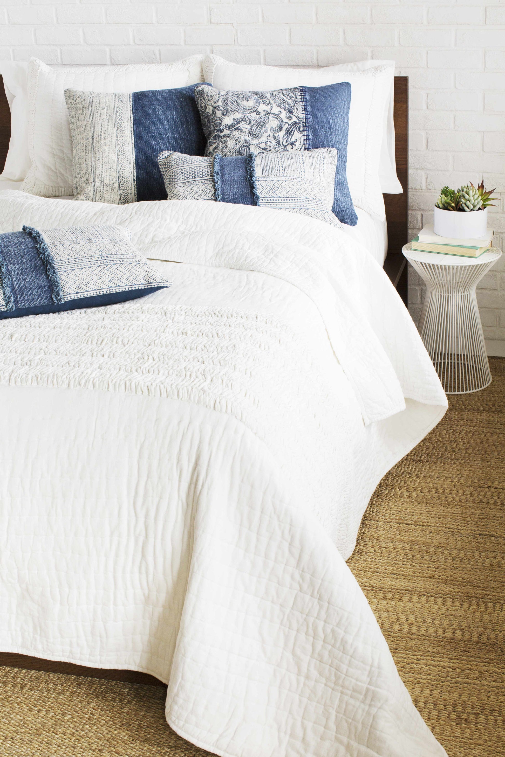 Grasshopper GRS-2000 Hand Woven Rug