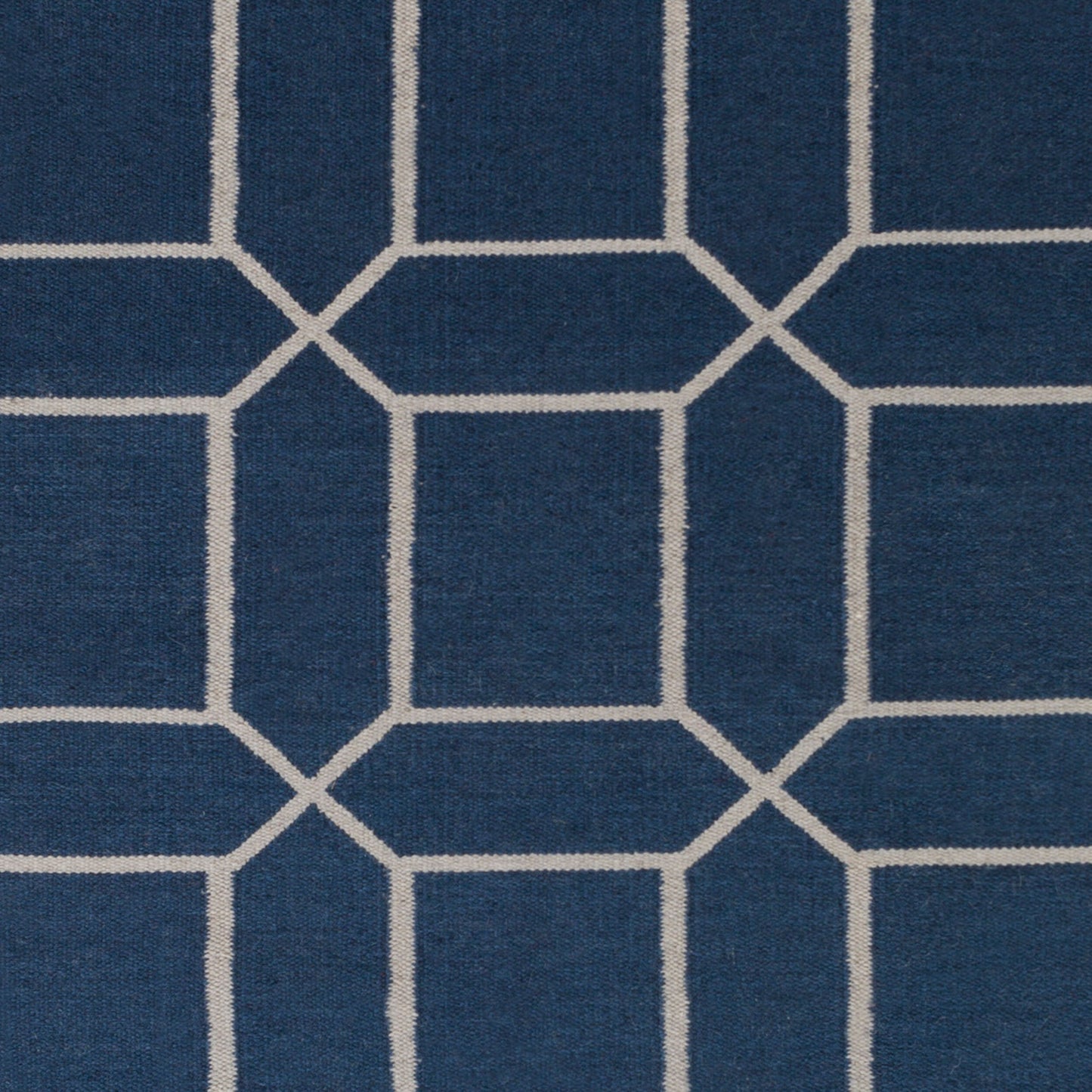 Lagoon LGO-2043 5' x 8' Handmade Recyled Area Rug