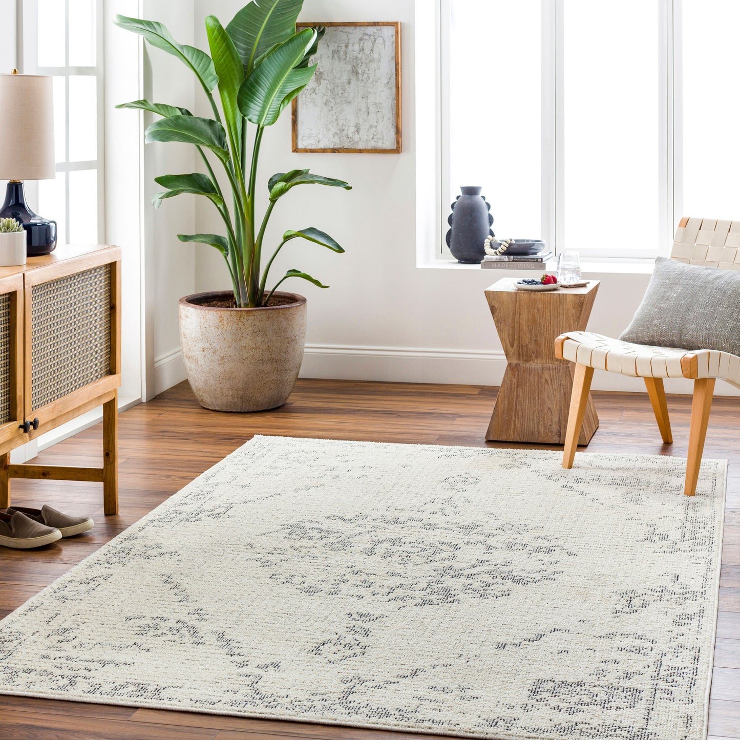 La Boheme LHB-2303 3' x 5' Machine Woven Accent Rug