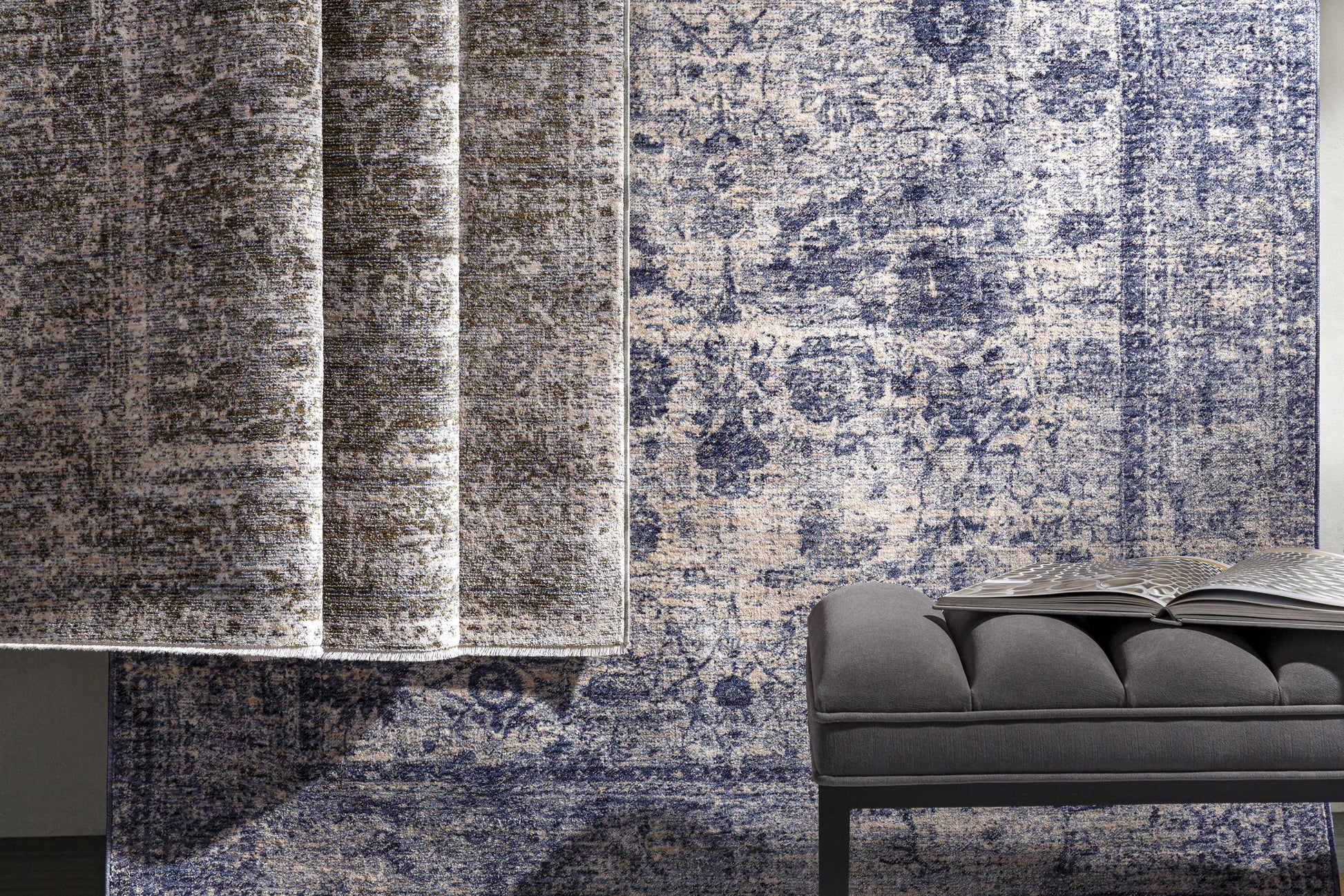 Lincoln LIC-2304 Machine Woven Rug