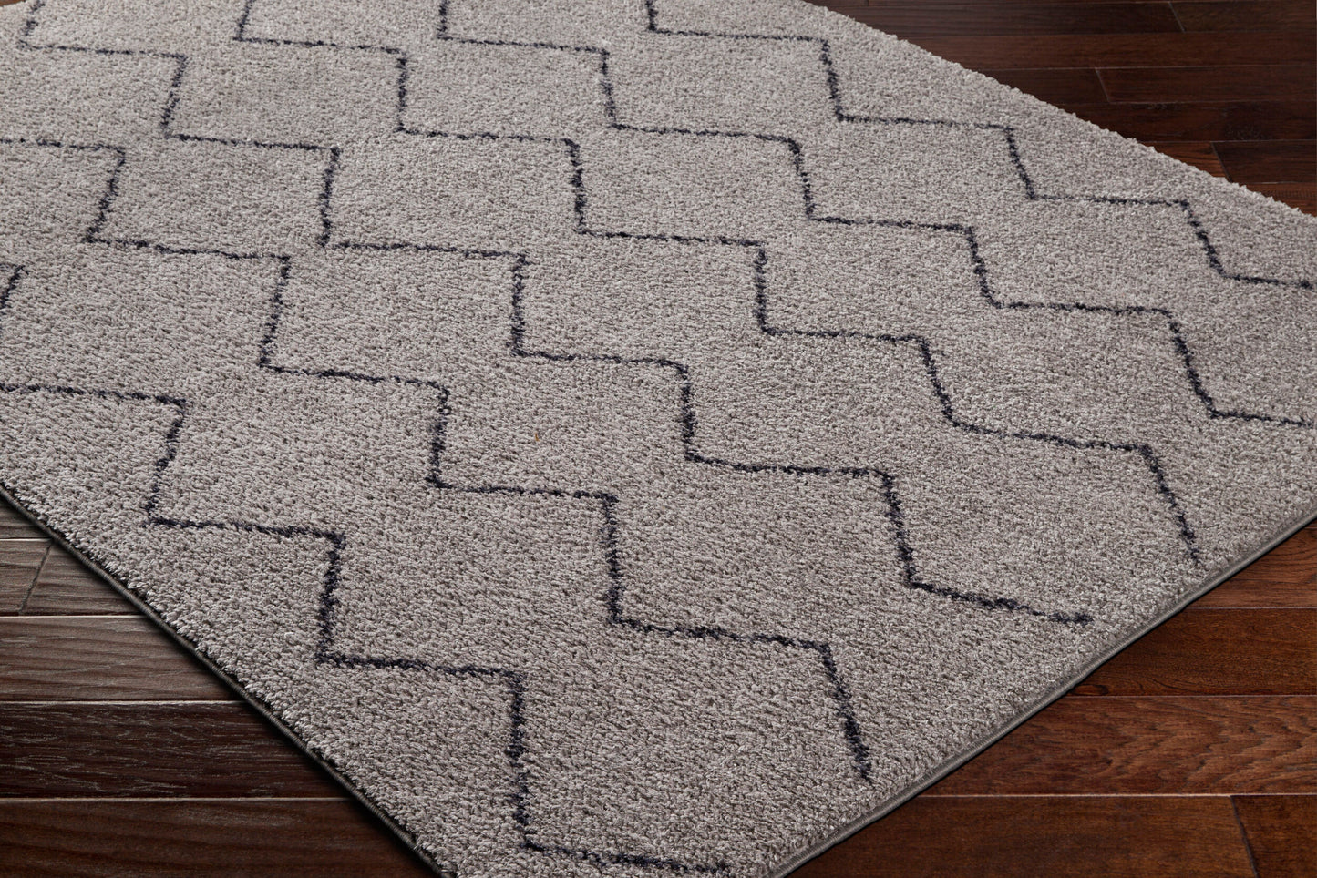 Lykke LKK-2304 3' x 4' Machine Woven Washable Accent Rug