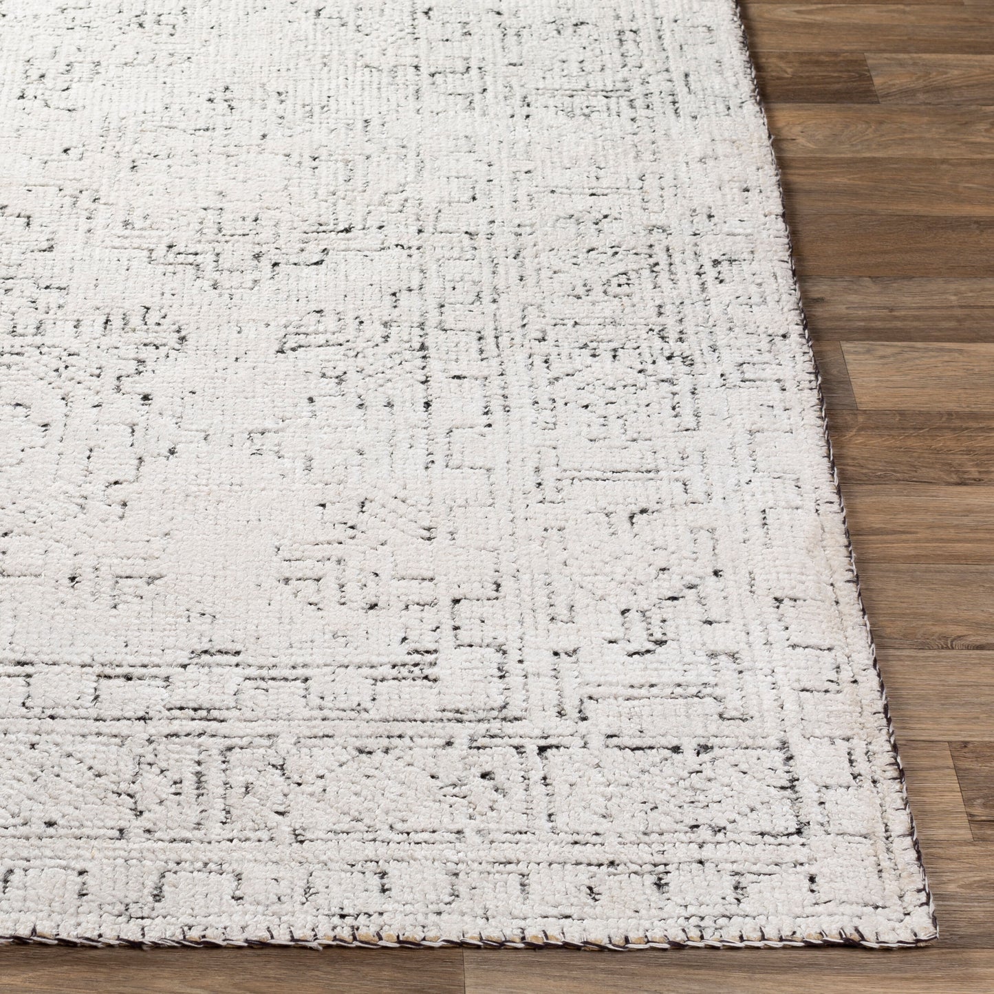 Bella LLB-2302 2' x 3' Handmade Faux Silk Accent Rug