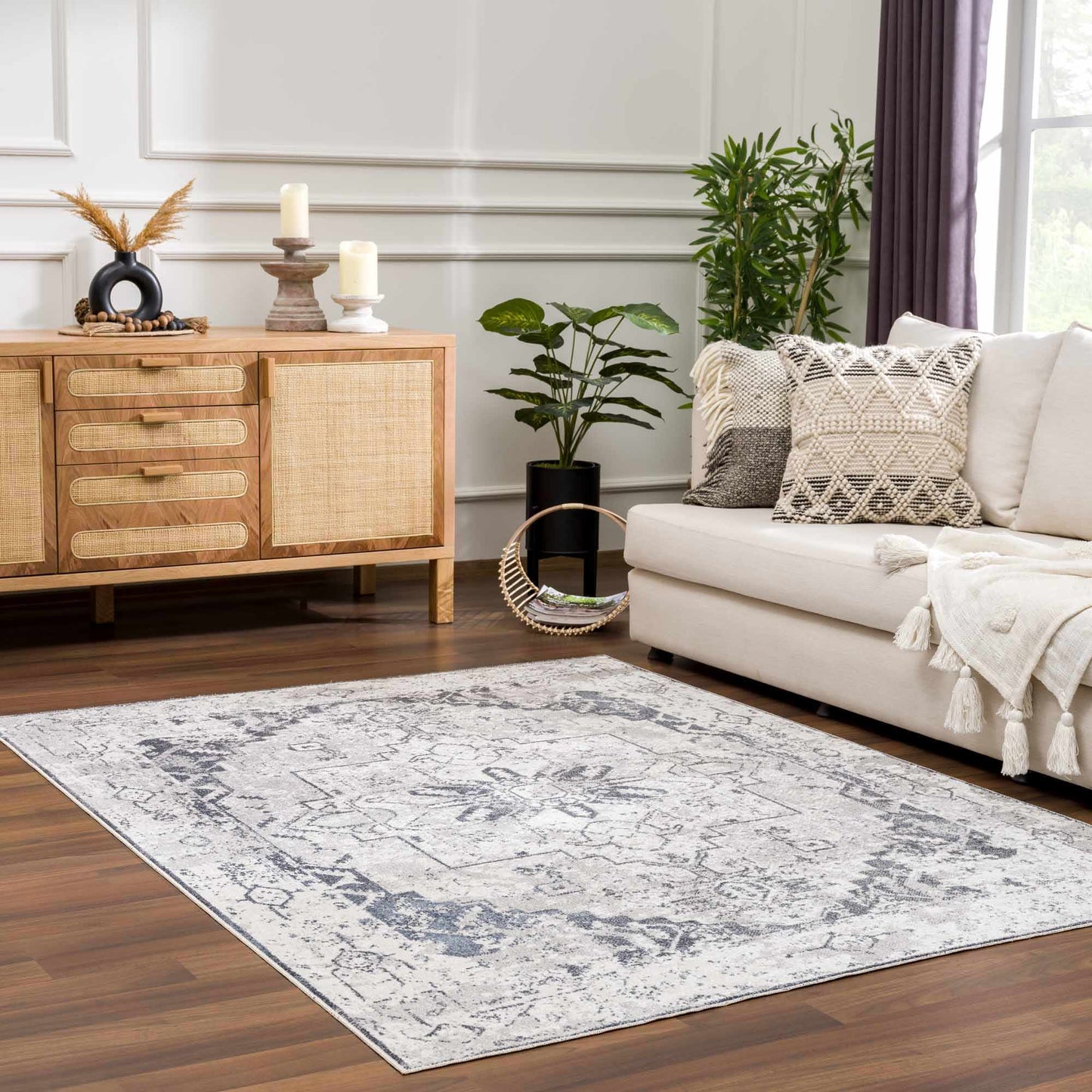 Lillian LLL-2300 Machine Woven Rug