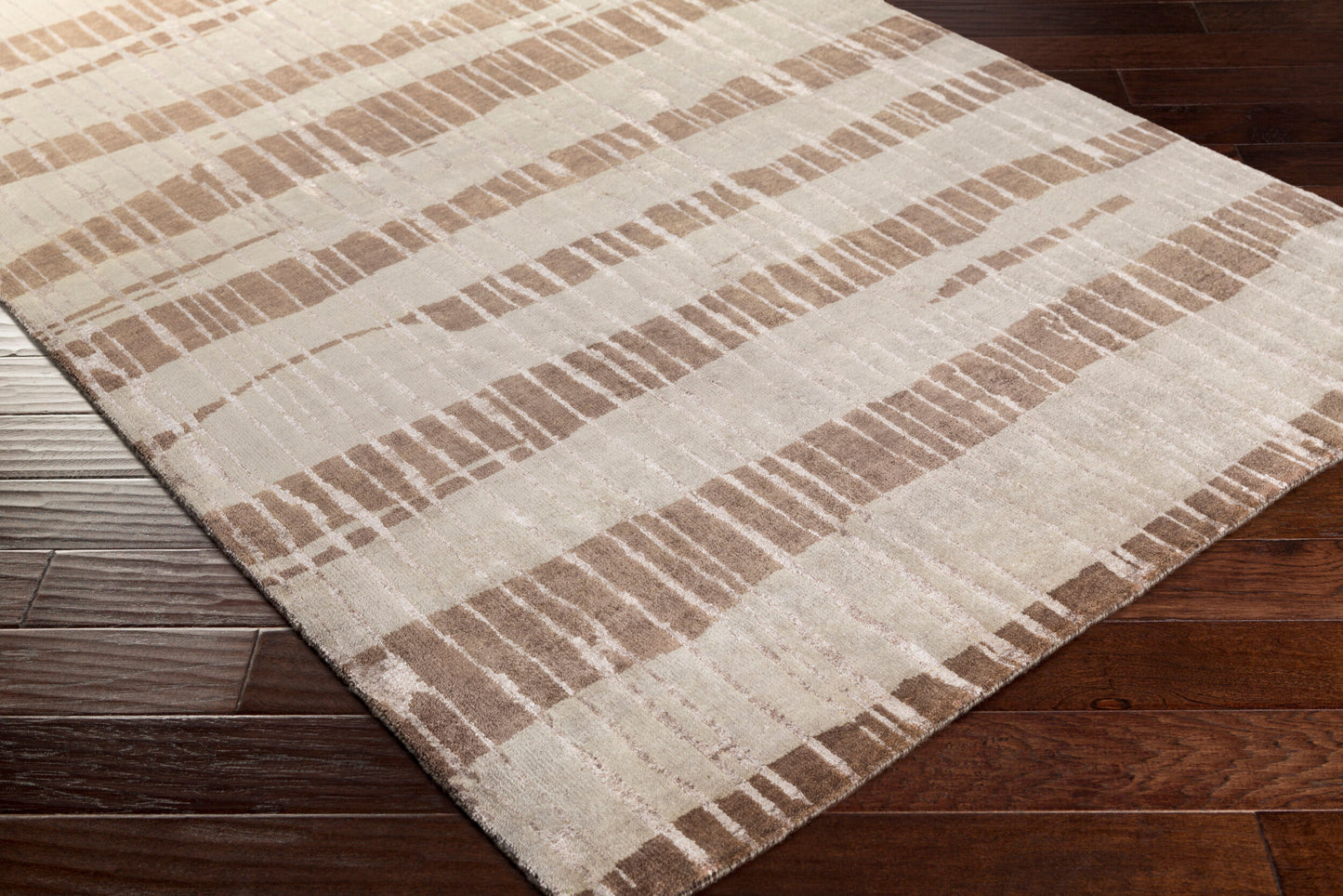 Luminous LMN-3023 2' x 3' Handmade Accent Rug