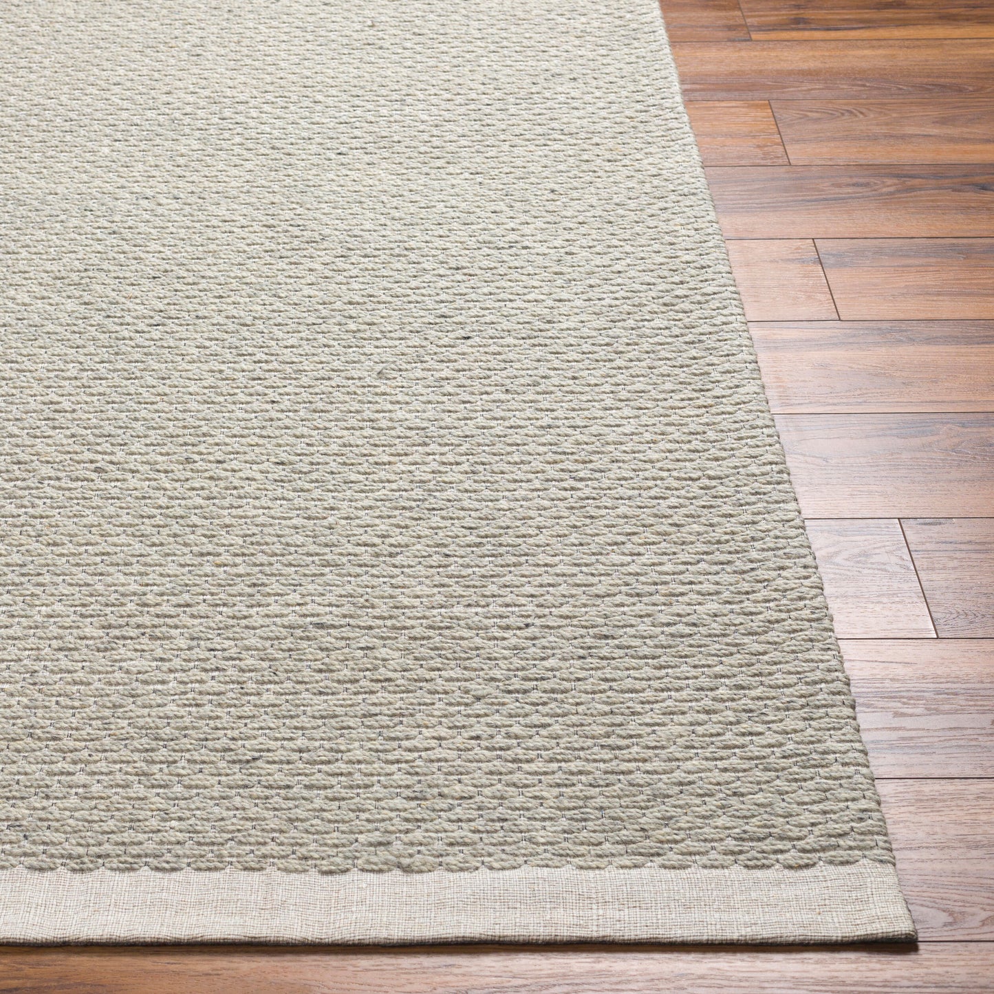 Lumi LUM-2304 5' x 7' Handmade Wool Area Rug