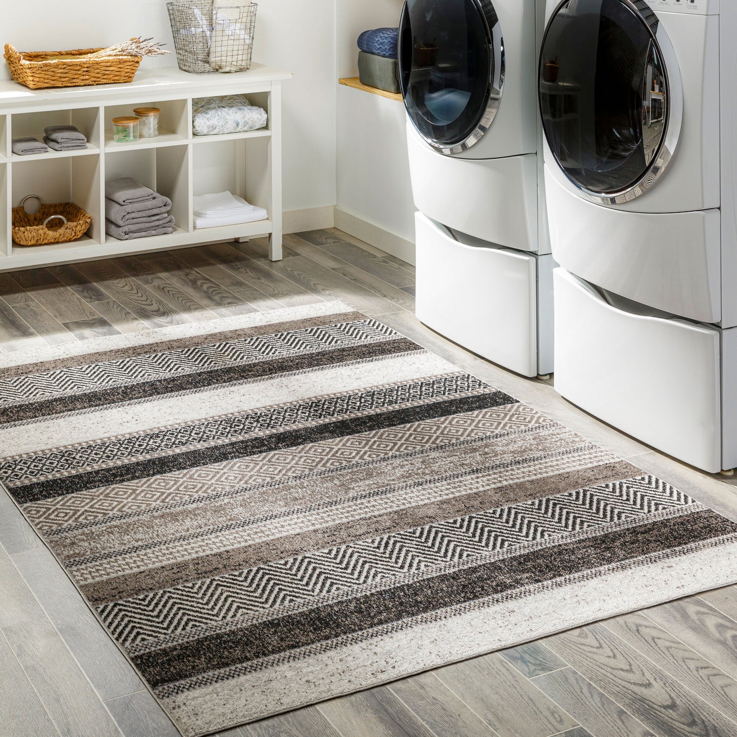Lavadora LVR-2304 6' x 9' Machine Woven Washable Area Rug