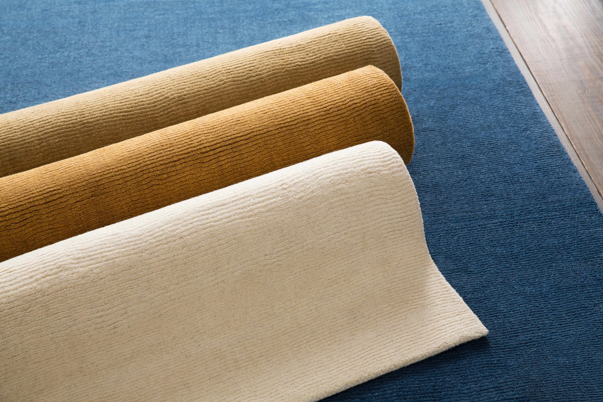 Mystique M-327 Handmade Rug