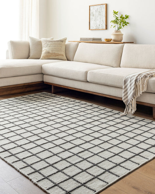 Marcela MCL-2302 2' x 3' Handmade Wool Accent Rug