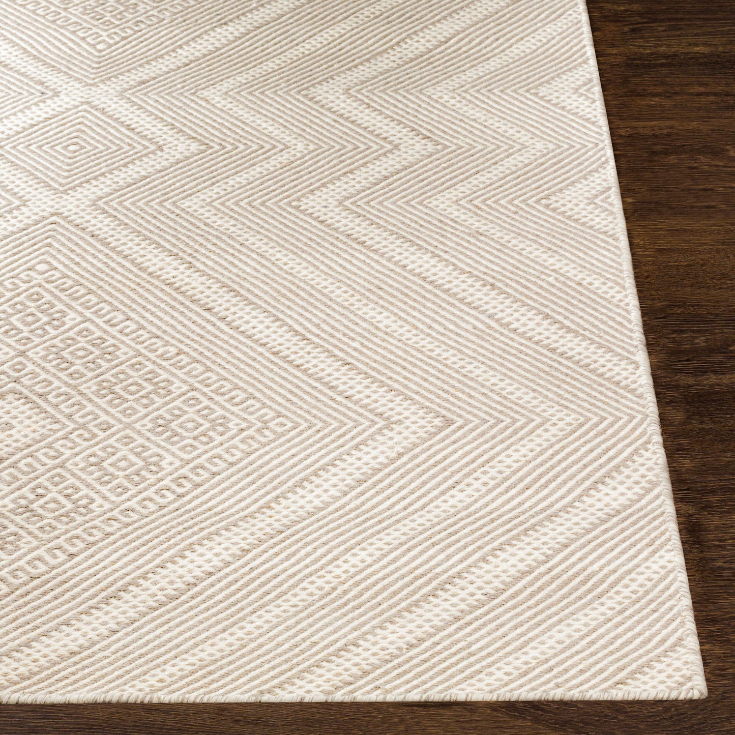 Mardin MDI-2309 2' x 3' Handmade Wool Accent Rug