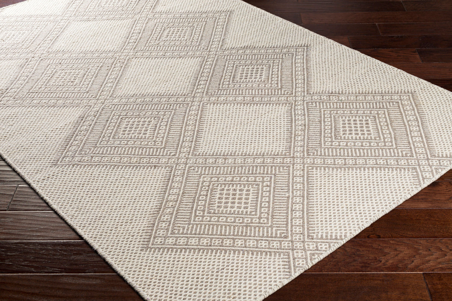 Mardin MDI-2311 2' x 3' Handmade Wool Accent Rug