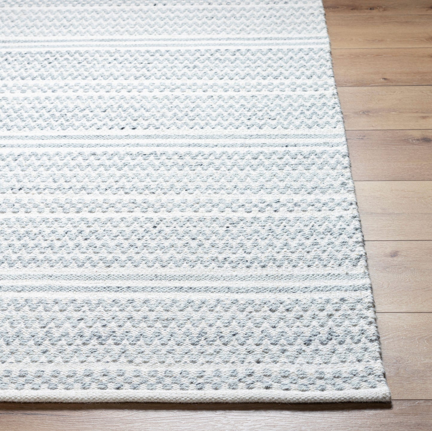 Mardin MDI-2323 2' x 3' Handmade Wool Accent Rug