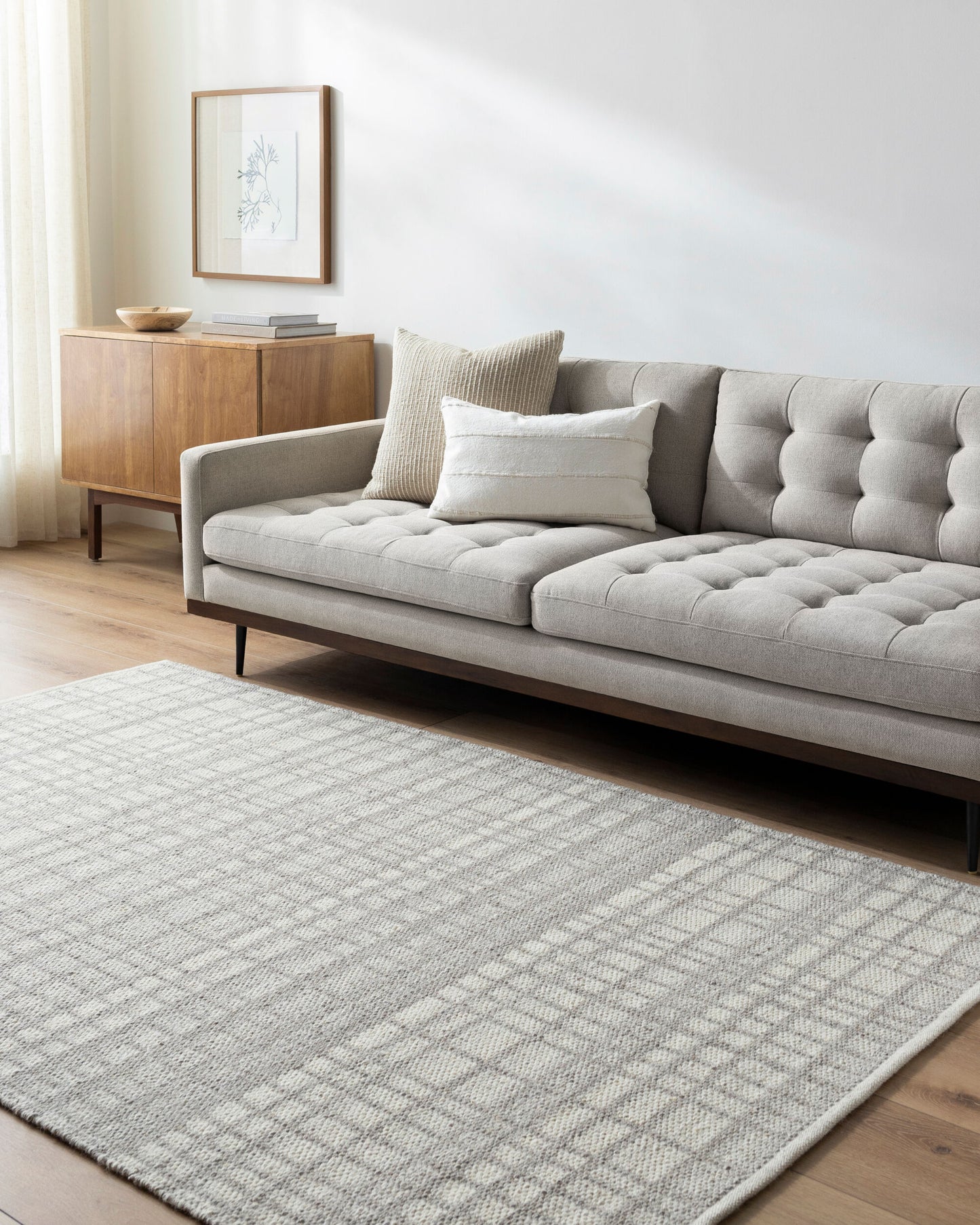 Mardin MDI-2355 2' x 3' Handmade Wool Accent Rug