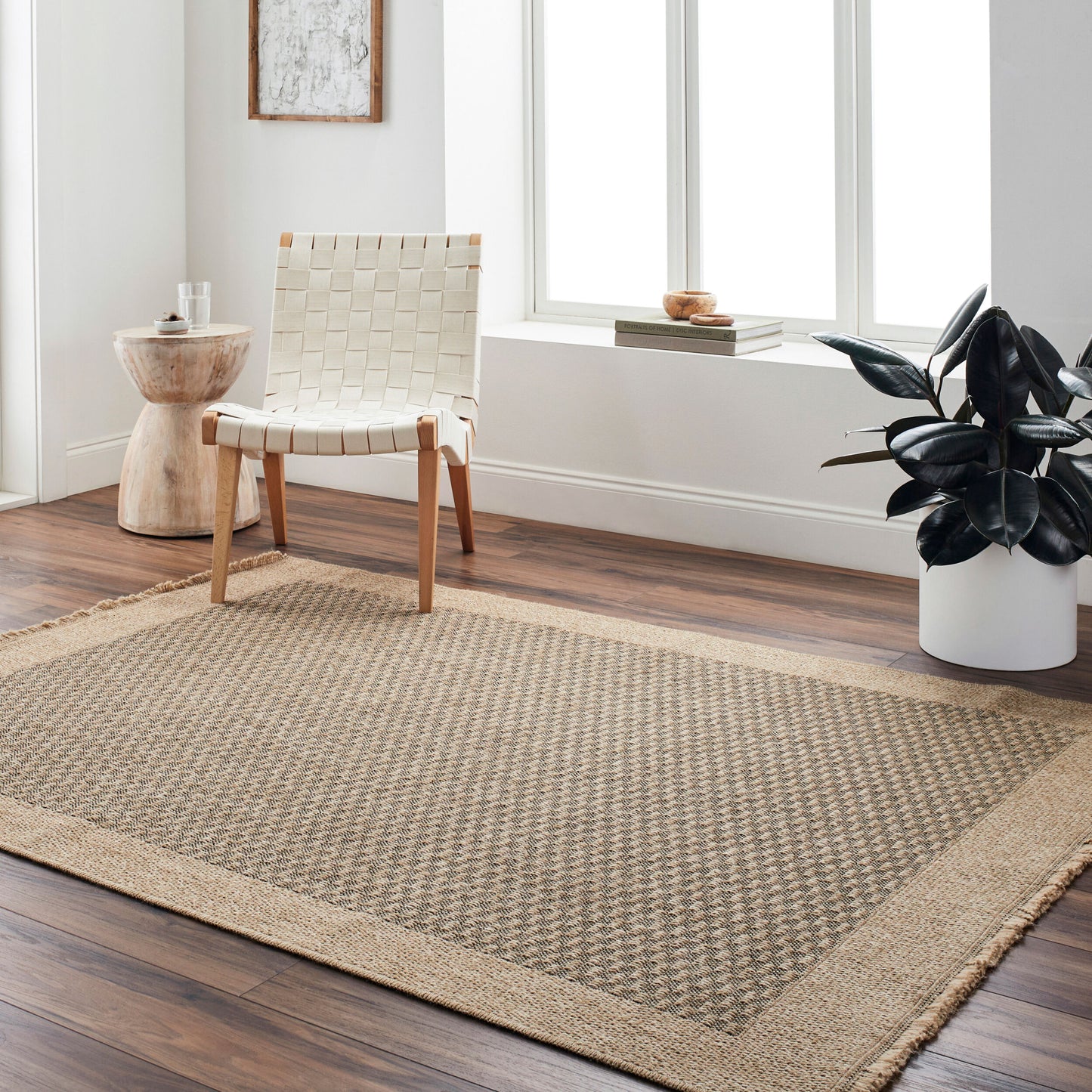 Mirage MGE-2304 2' x 3' Machine Woven Indoor/Outdoor Accent Rug