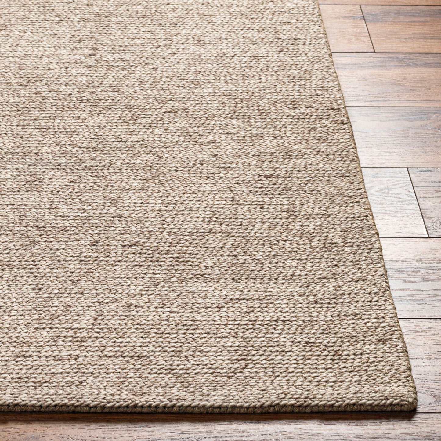 Mia MIA-2305 2' x 3' Handmade Wool Accent Rug