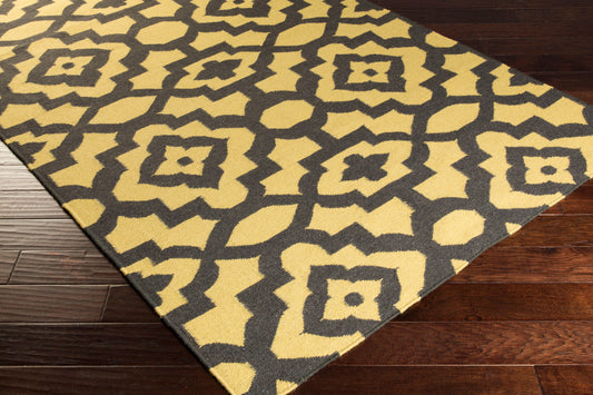 Market Place MKP-1017 2' x 3' Handmade Wool Accent Rug