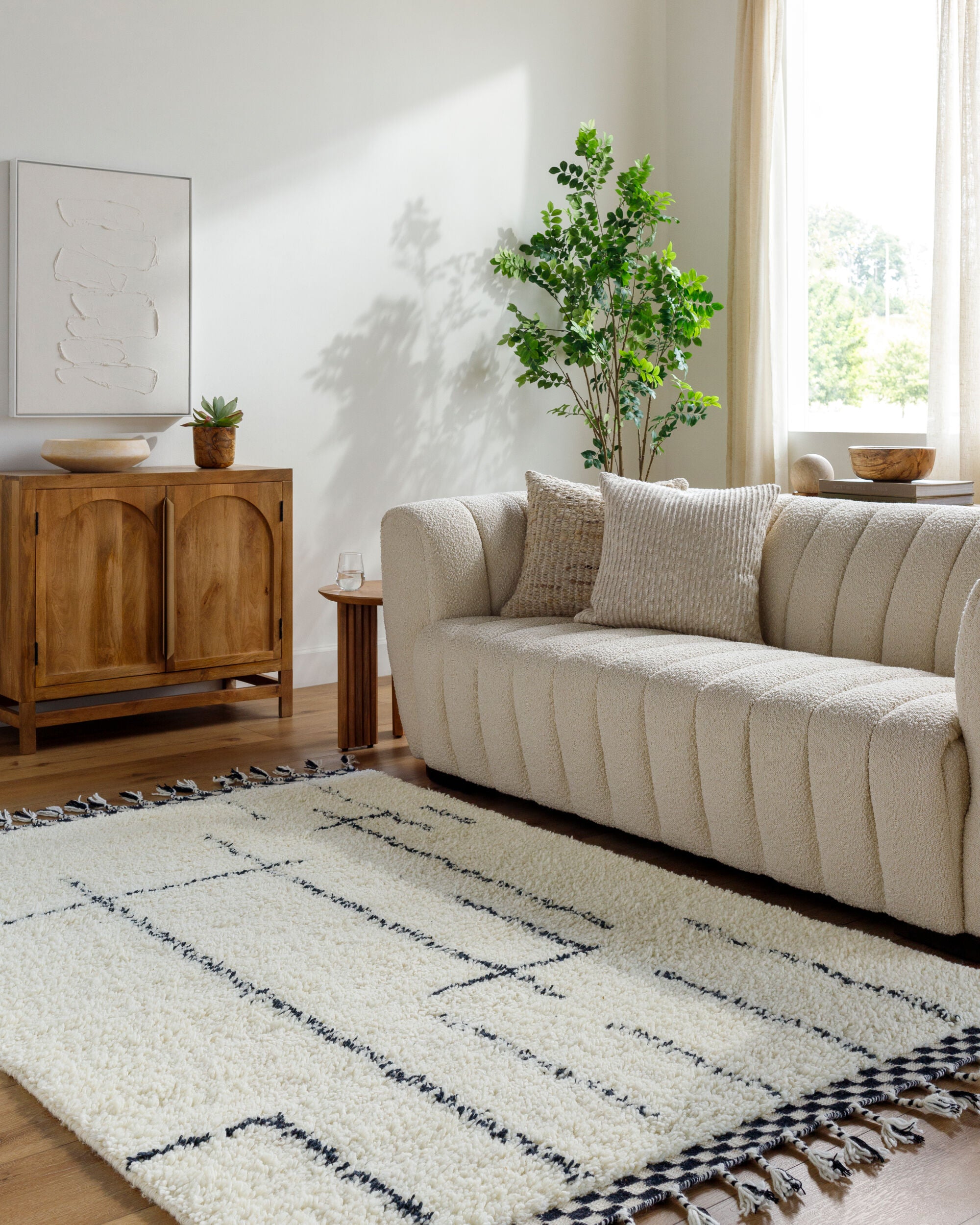 Mirela MMI-2300 Hand Woven Rug