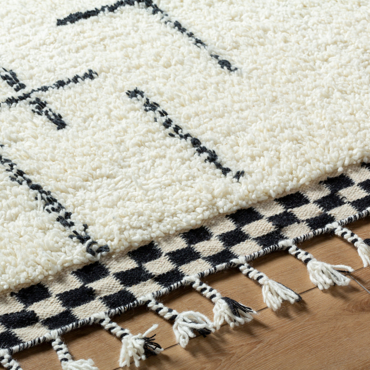 Mirela MMI-2300 Hand Woven Rug