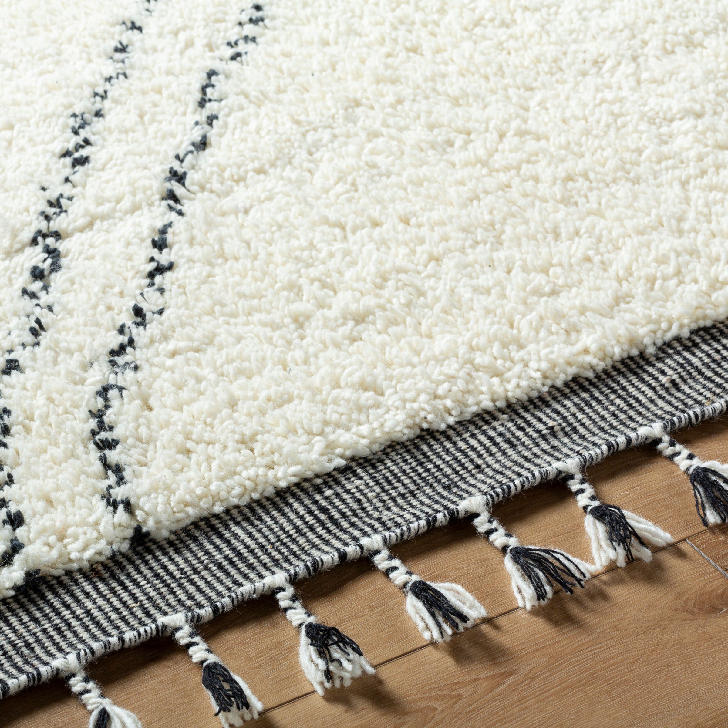 Mirela MMI-2302 Hand Woven Rug