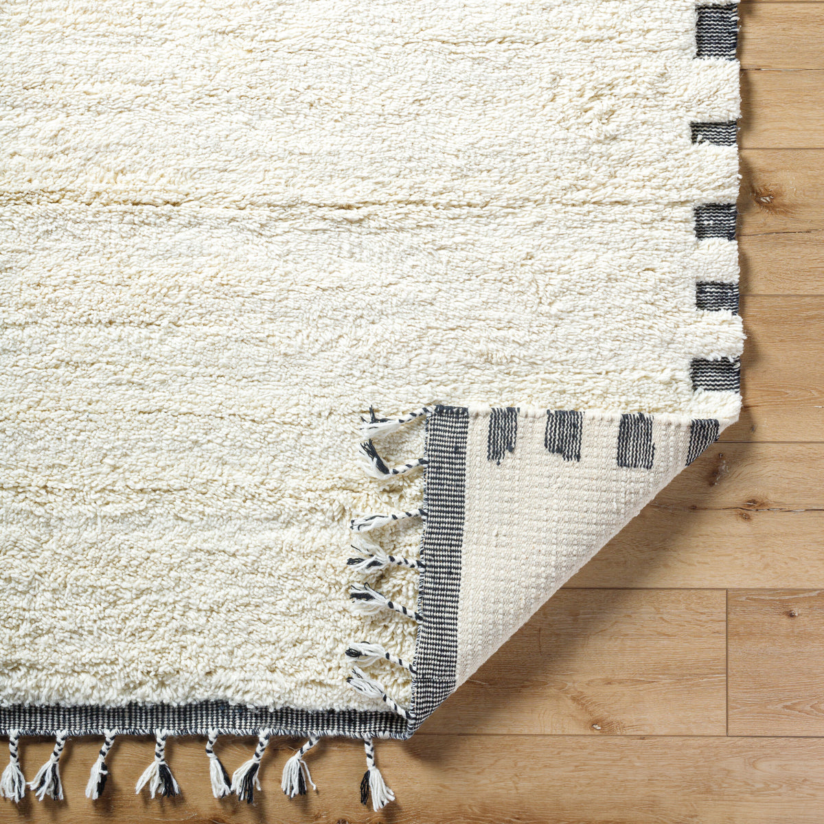 Mirela MMI-2304 Hand Woven Rug