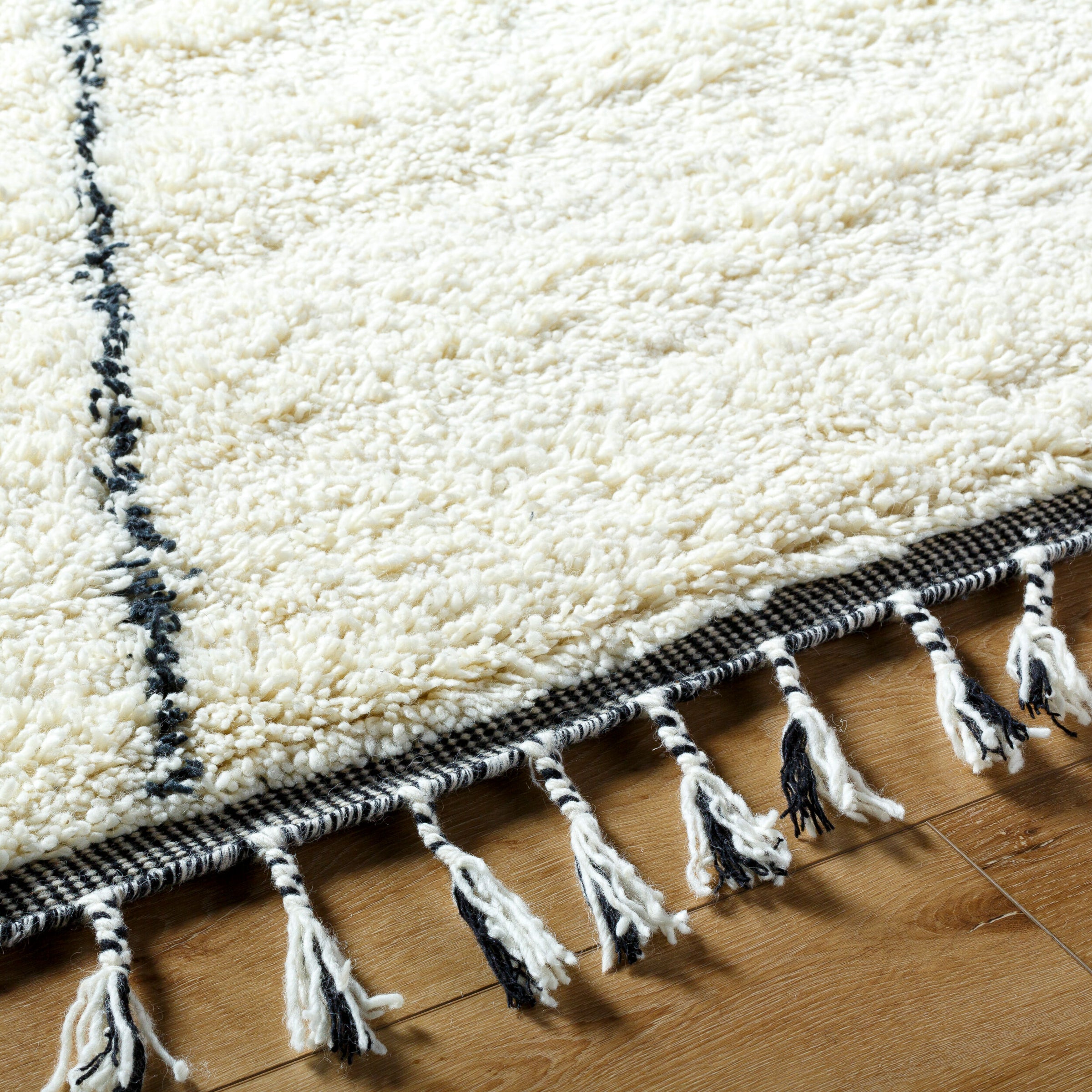 Mirela MMI-2306 Hand Woven Rug