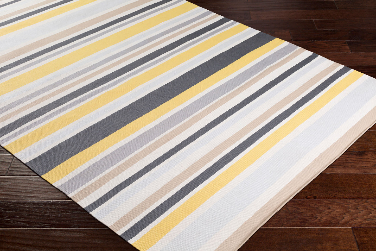 Maritime MTM-1014 2' x 3' Handmade Indoor/Outdoor Accent Rug