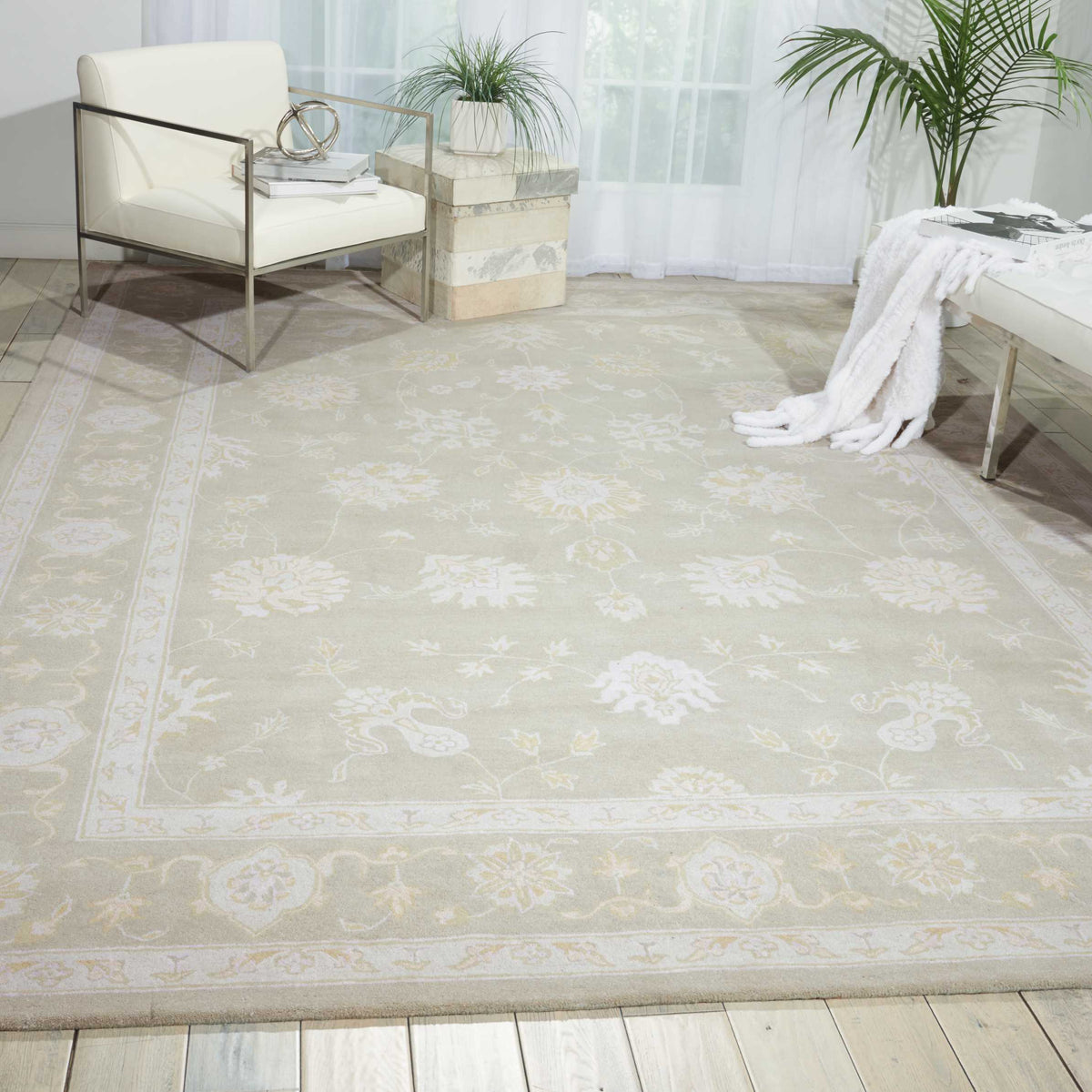 Zephyr ZEP02 Silver Tufted Rug
