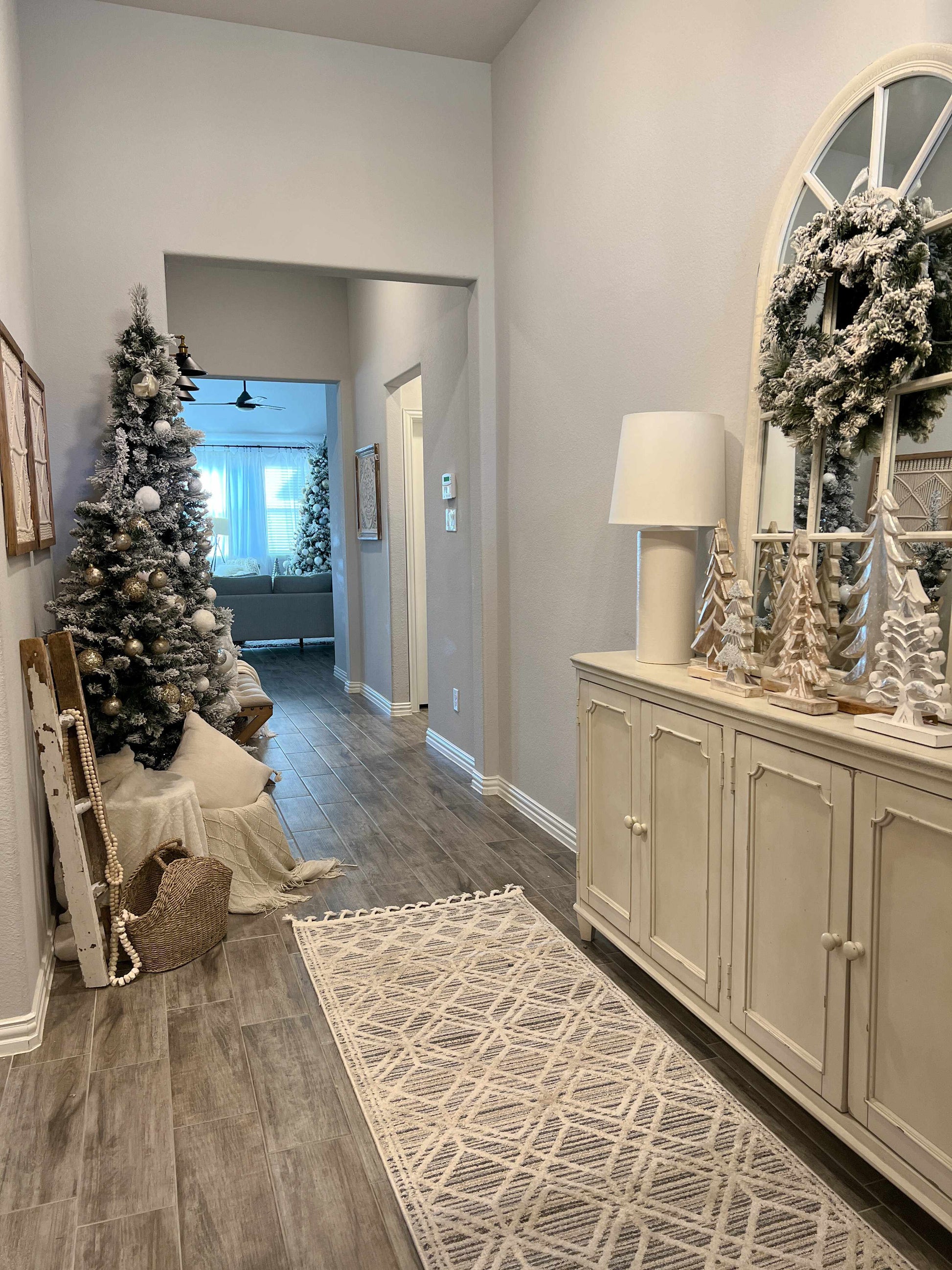 Sofia SFA-2301 Machine Woven Rug