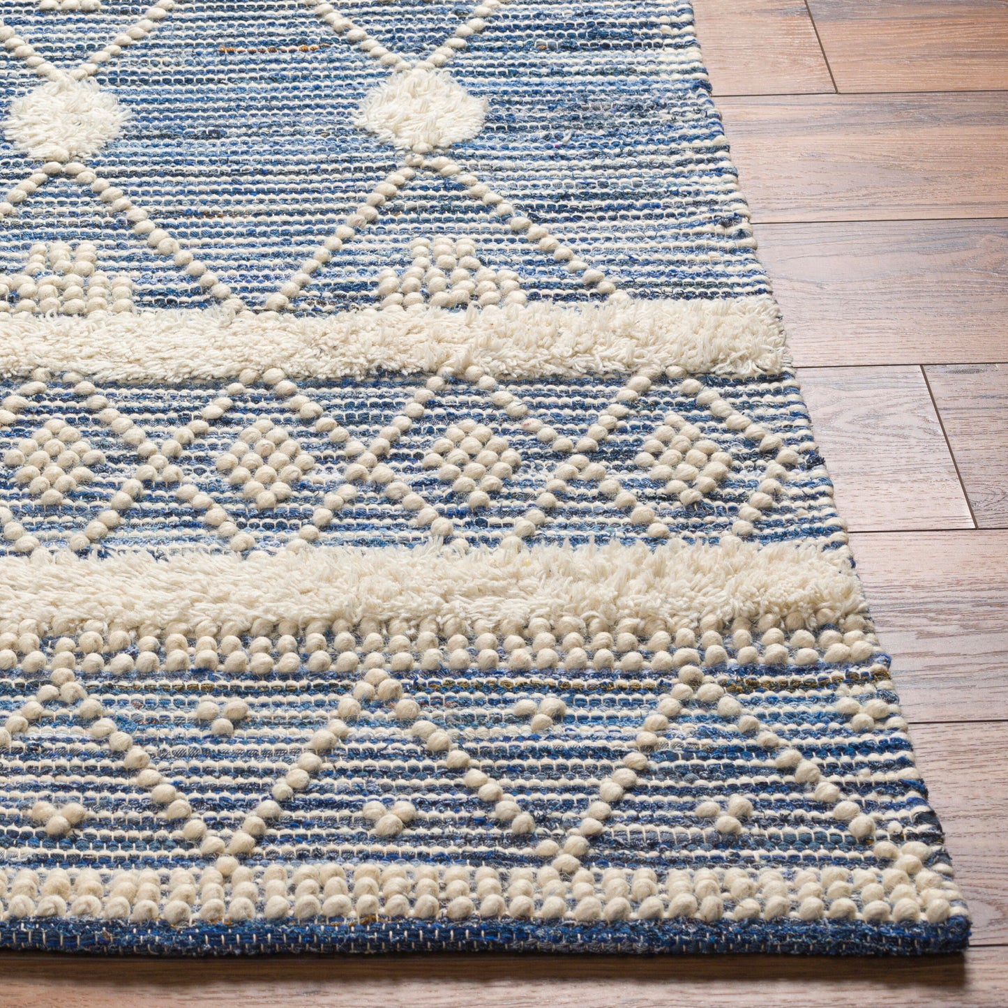 Nadine NDD-2302 2' x 3' Handmade Accent Rug