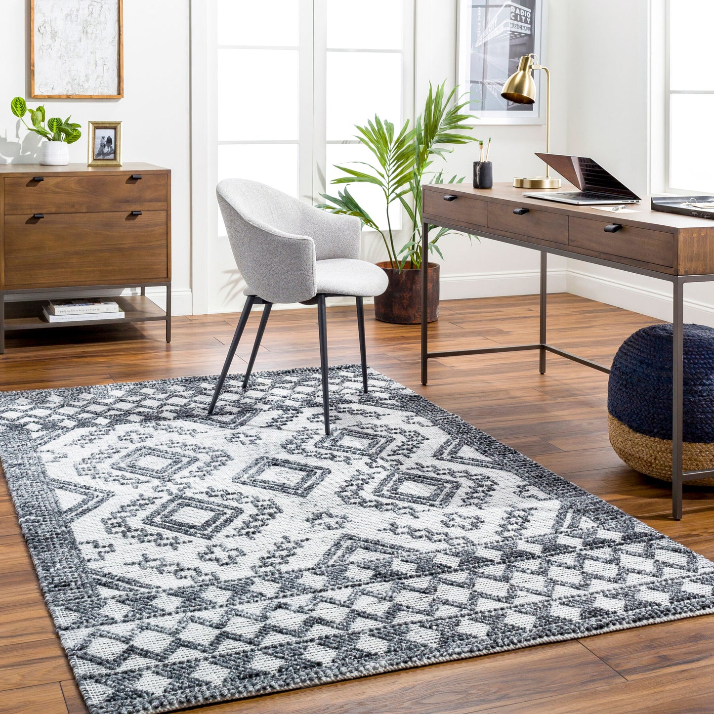 Napoli NPO-2304 2' x 3' Handmade Recyled Accent Rug