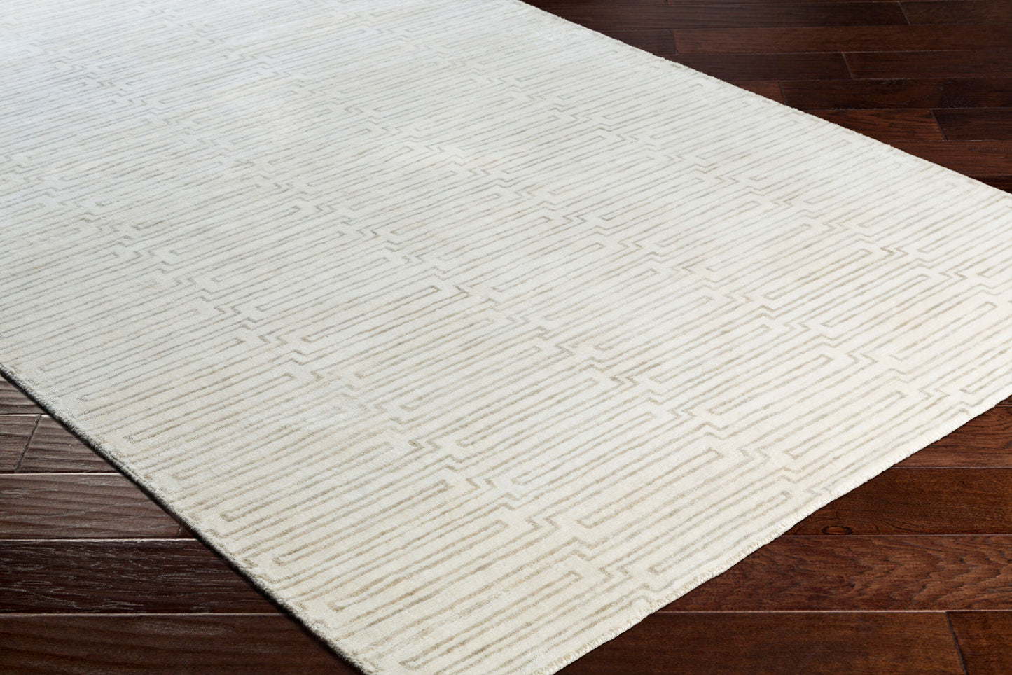 Platinum PLAT-9029 2' x 3' Handmade Faux Silk Accent Rug