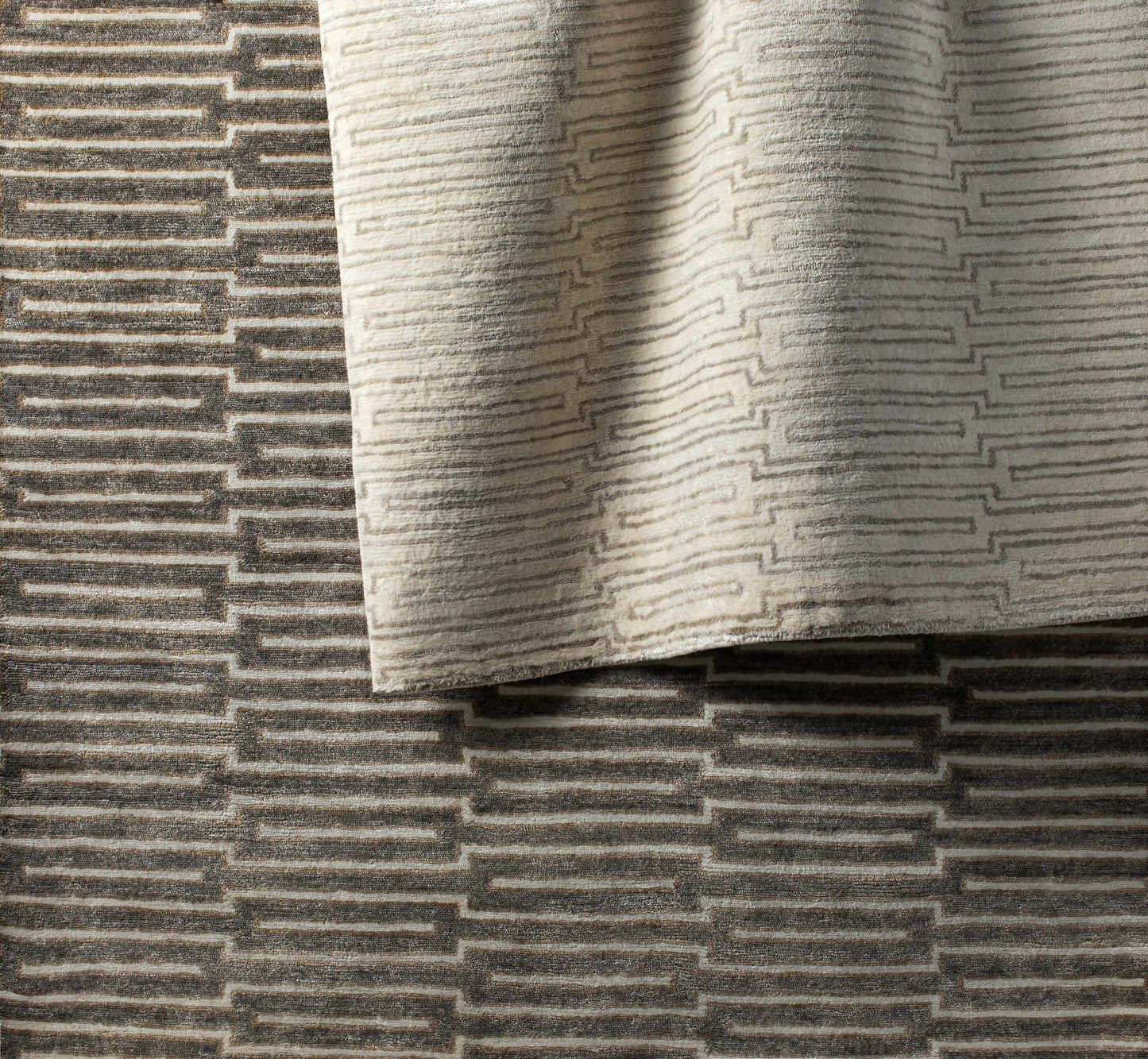 Platinum PLAT-9029 Hand Knotted Rug