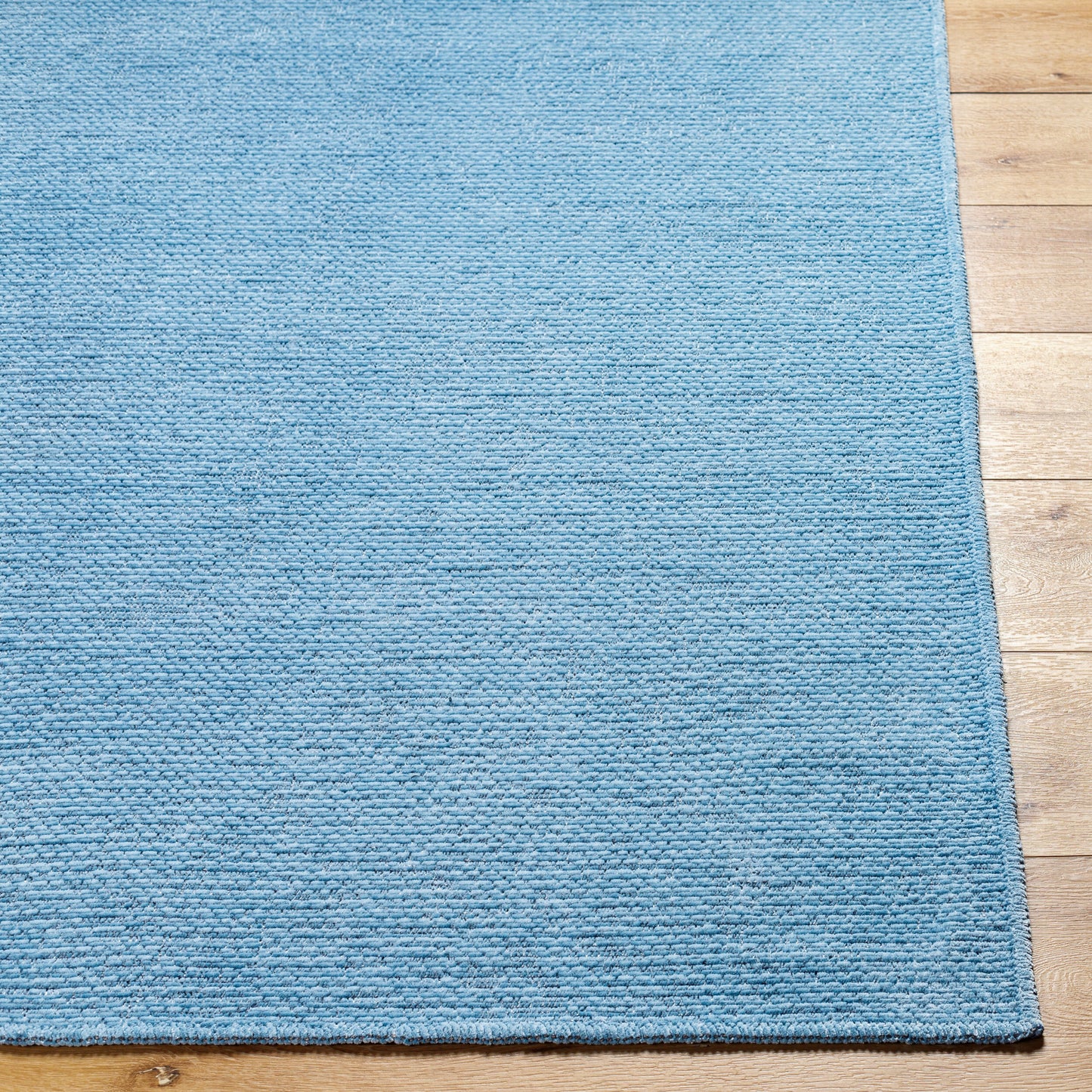 Quebec QBC-2304 2'2" x 3'9" Machine Woven Washable Accent Rug