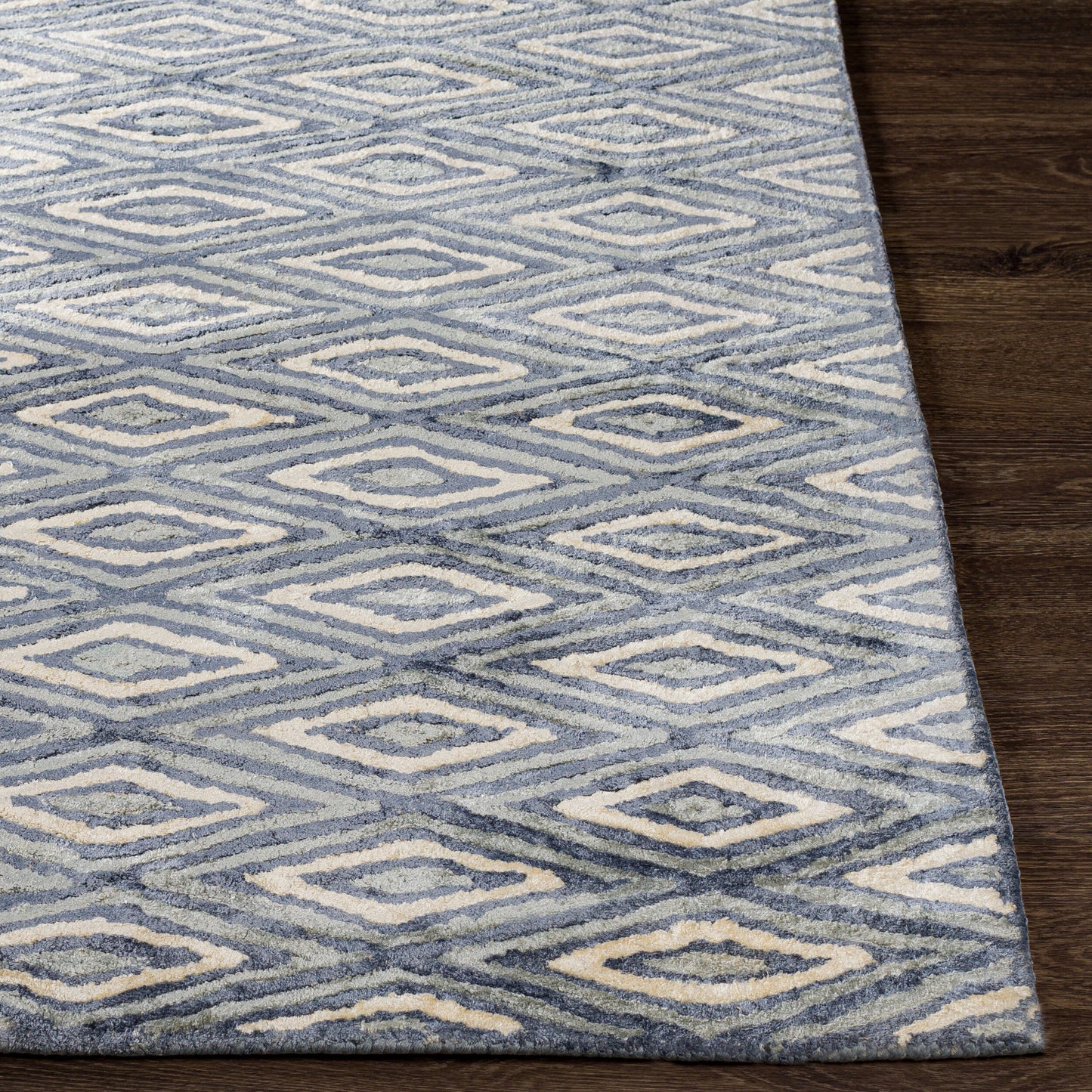 Quartz QTZ-5015 3' x 5' Handmade Faux Silk Accent Rug