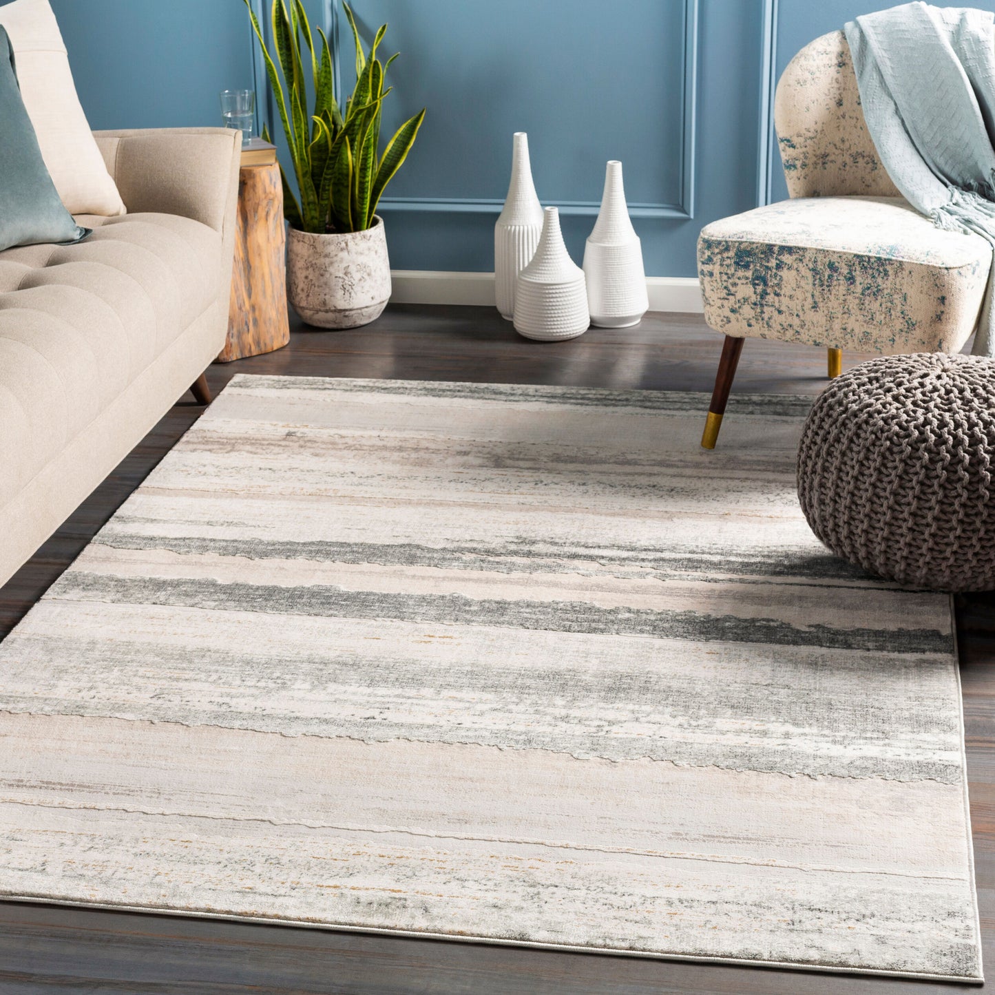 Quatro QUA-2314 2' x 3' Machine Woven Accent Rug