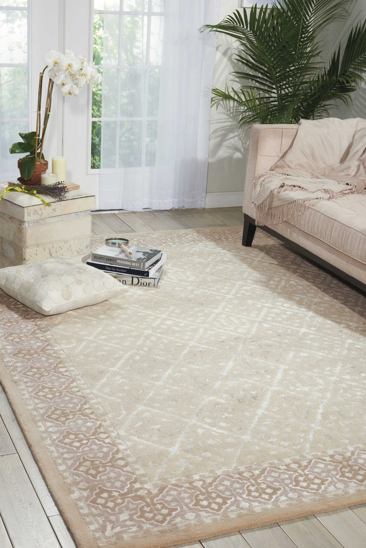Symphony SYM02 Sand Tufted Rug